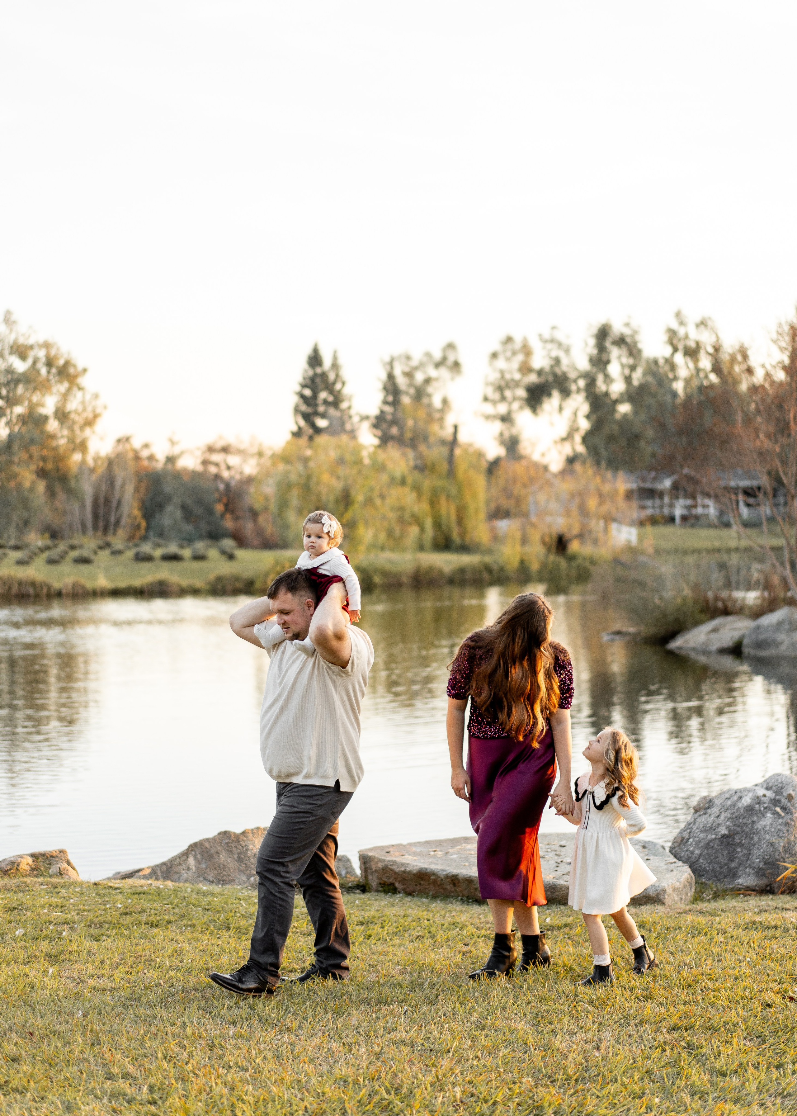 Klyushin family. Family photographer in Sacramento | Sofia Pavenko