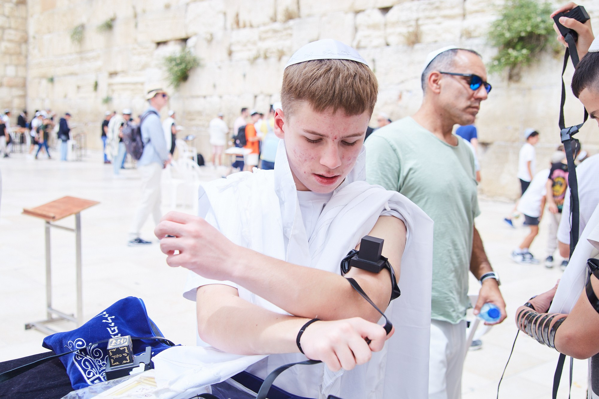 Бар-мицва на Котеле 2. Портретный и репортажный фотограф в Израиле Рома Бирман