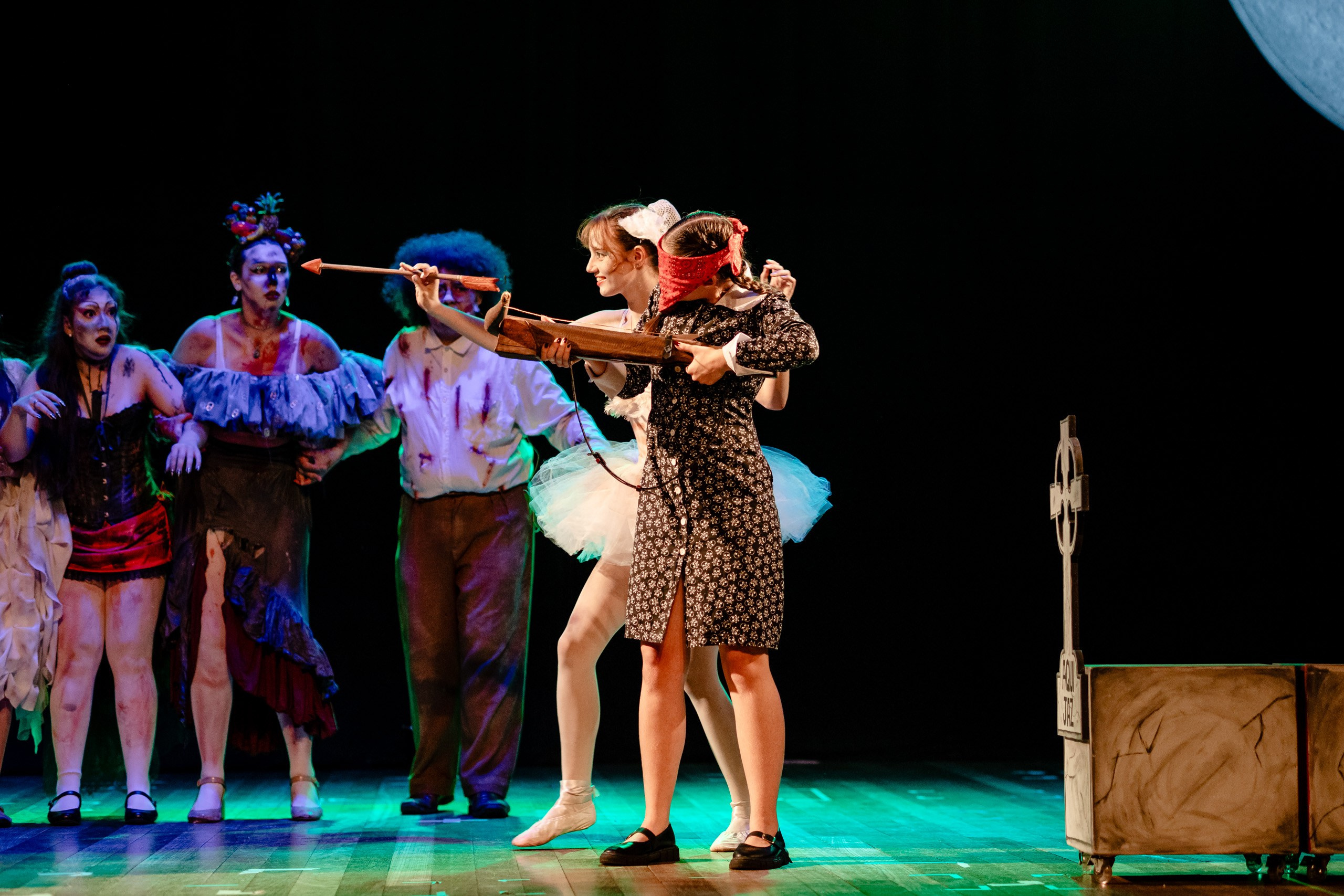 Espetáculo A Família Addams — Grupo de Teatro Univali