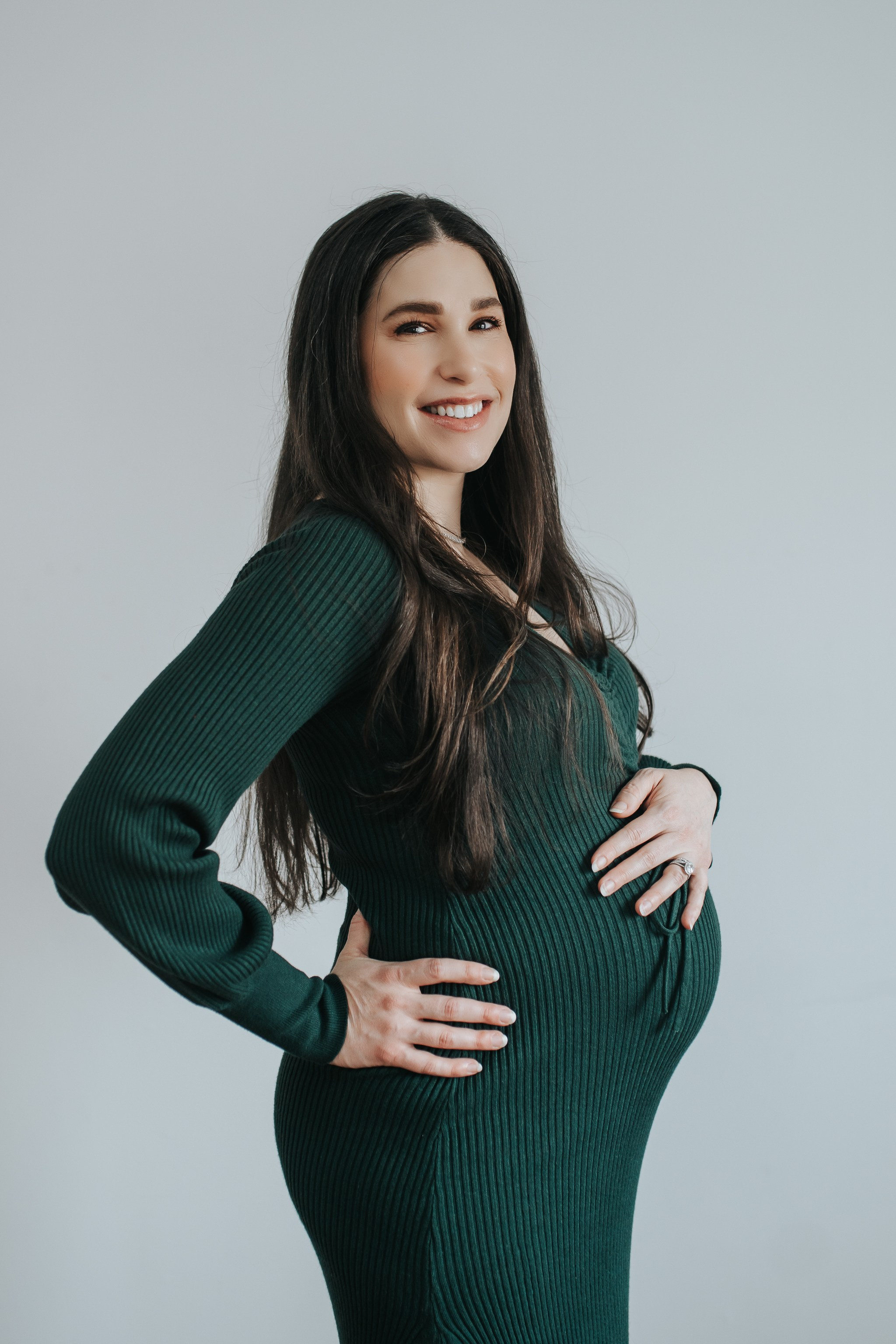 Maternity. Family and kids photographer Anastasiya Hanush in Massachusetts