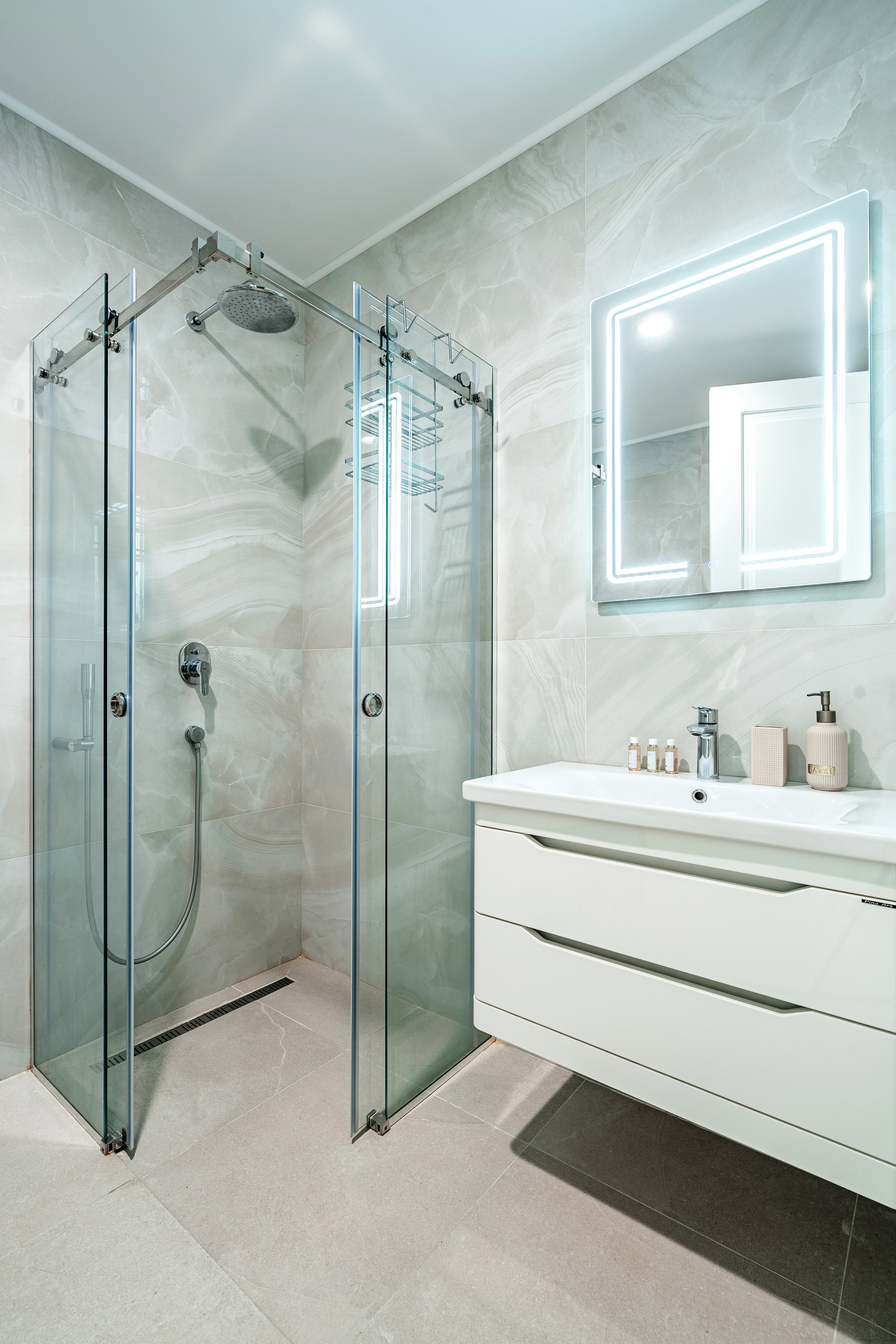 Real Estate Photography. Montenegro. EVAN ARISTOV WEDDING PHOTOGRAPHY — Seattle Wedding Photographer