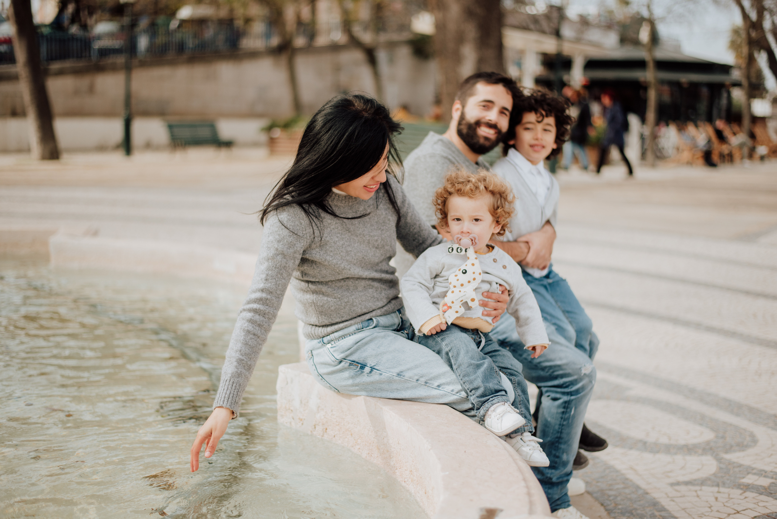 Solange and family. Lifestyle, wedding and family photographer