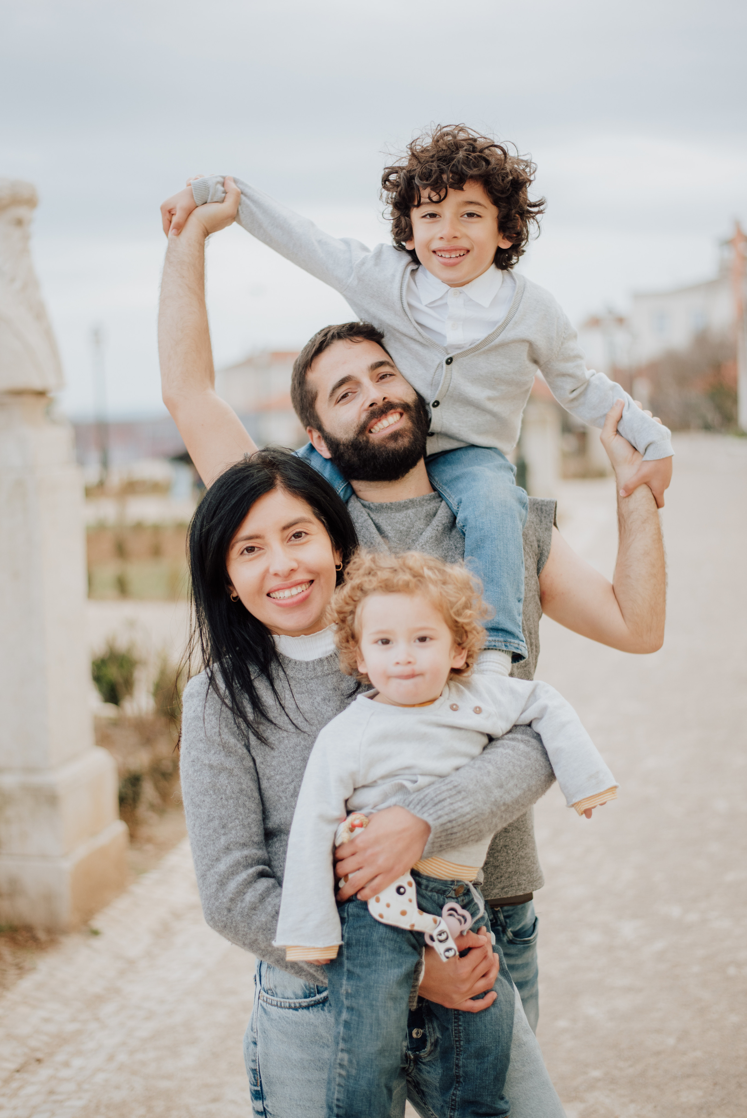 Solange and family. Lifestyle, wedding and family photographer
