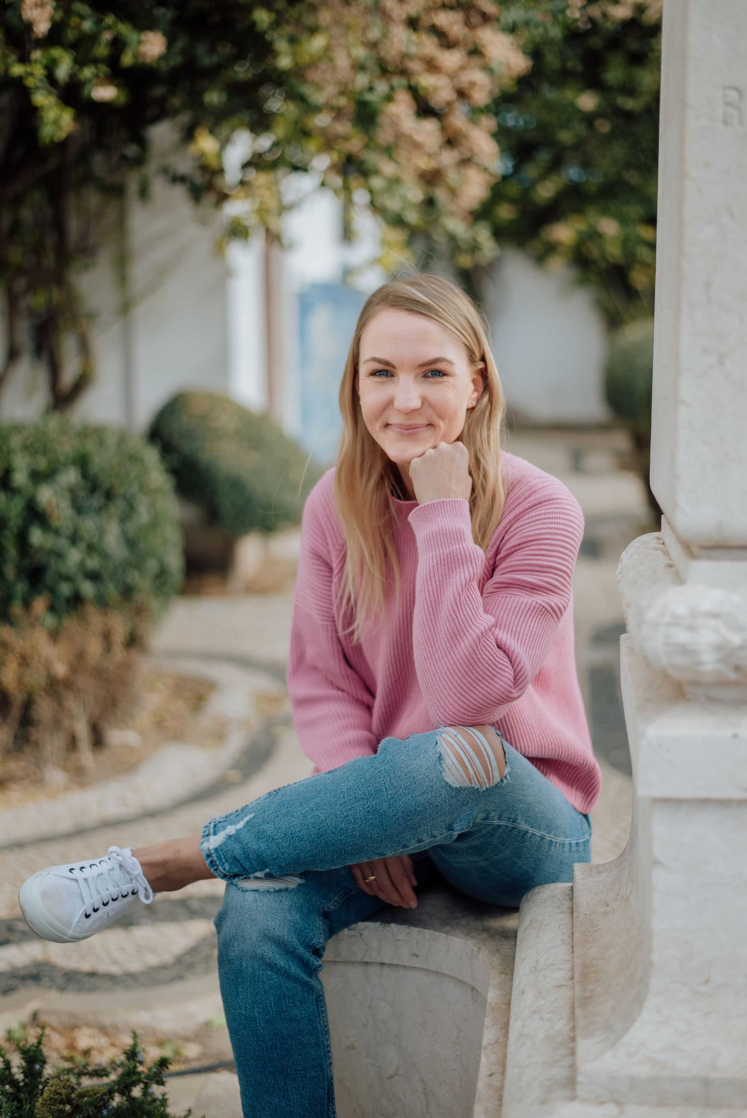 Maria. Lifestyle, wedding and family photographer