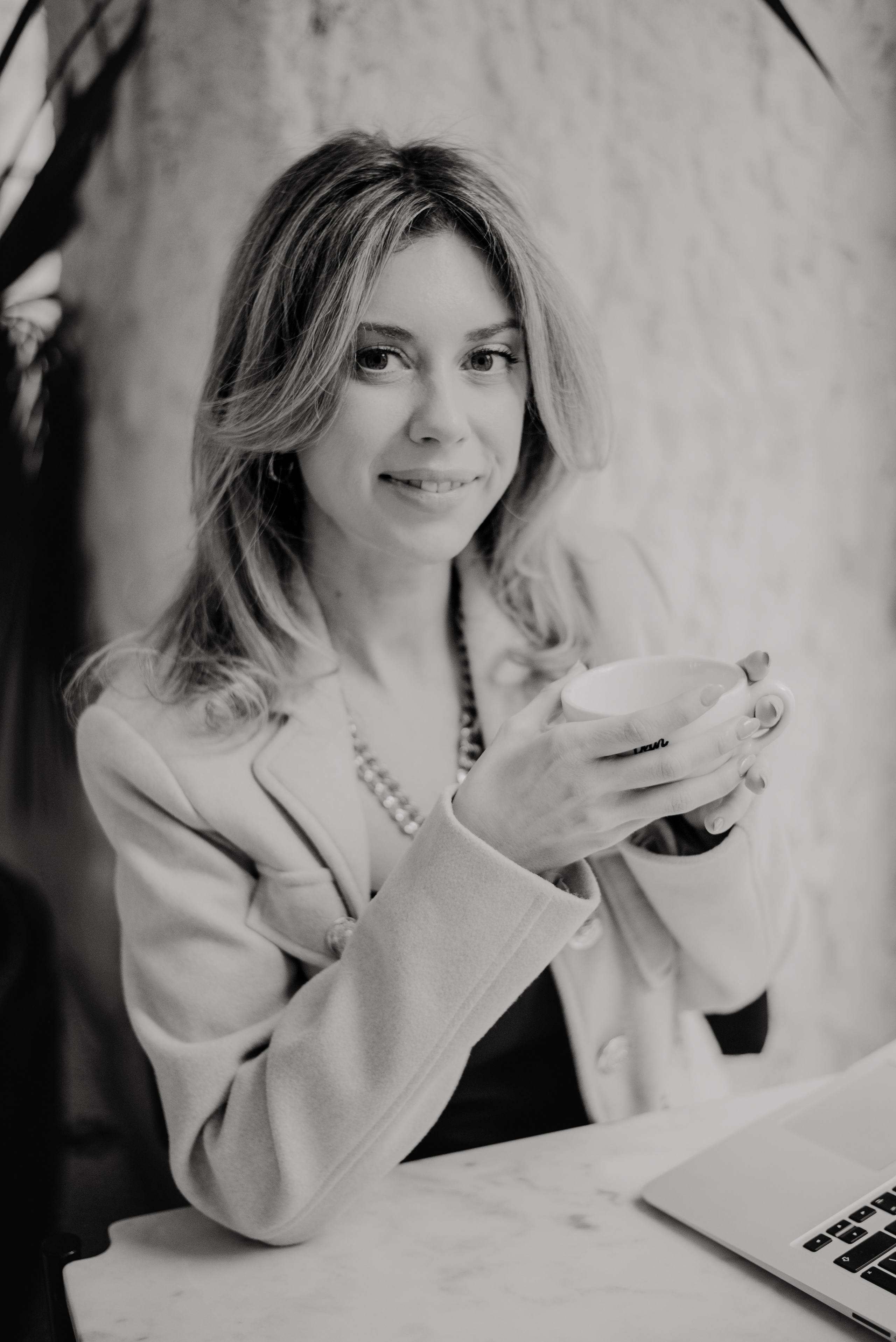 Emily. Lifestyle, wedding and family photographer