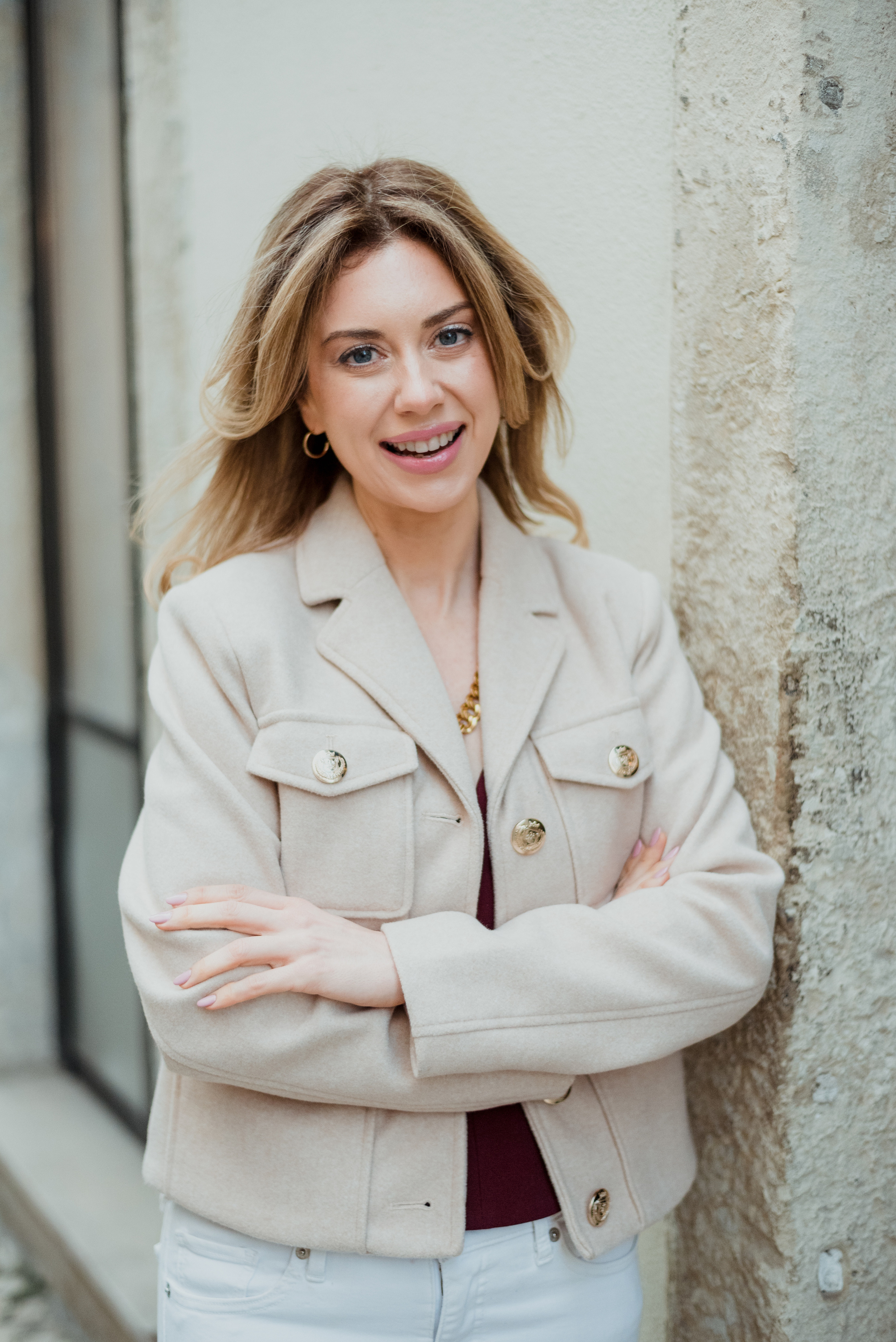 Emily. Lifestyle, wedding and family photographer