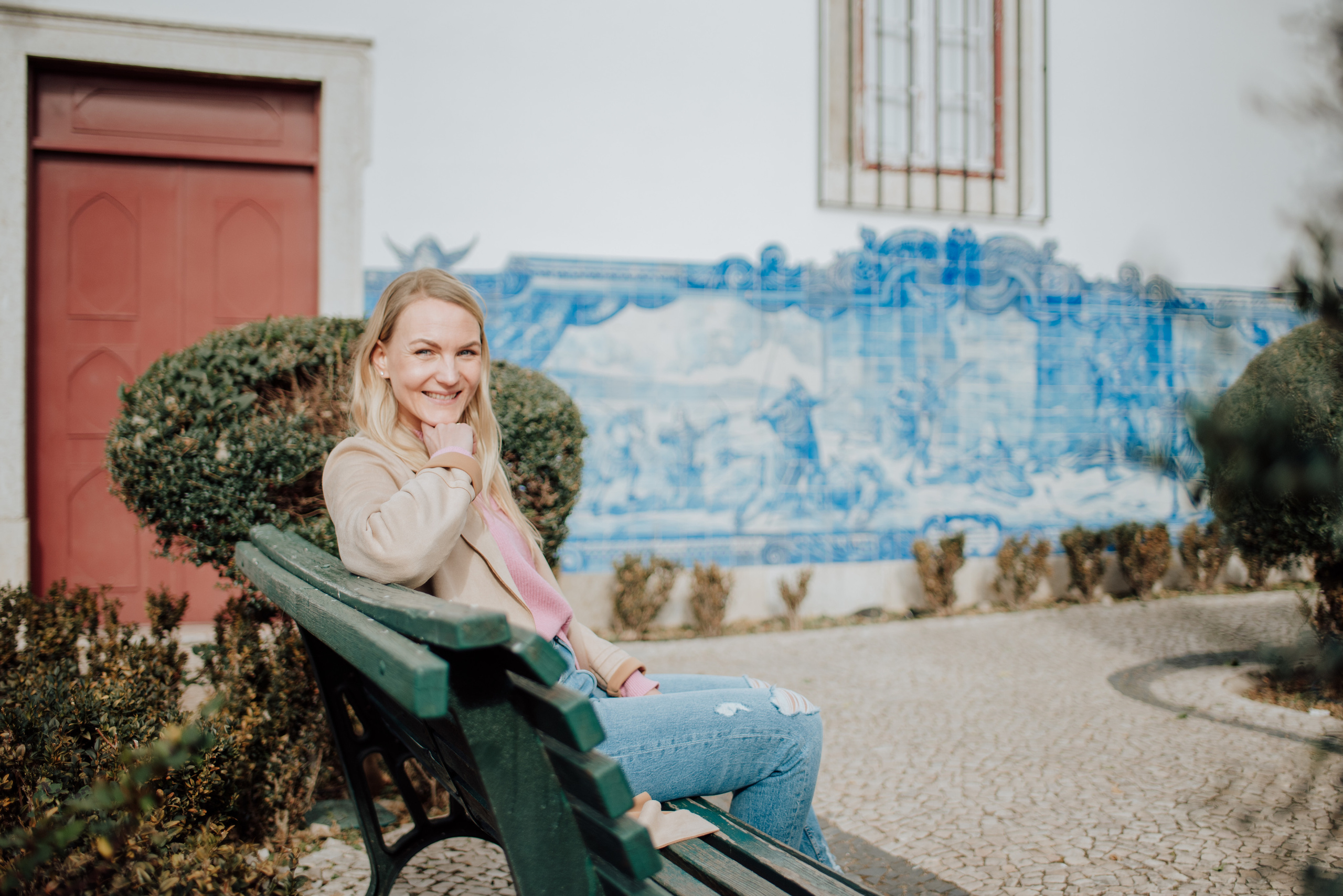 Maria. Lifestyle, wedding and family photographer