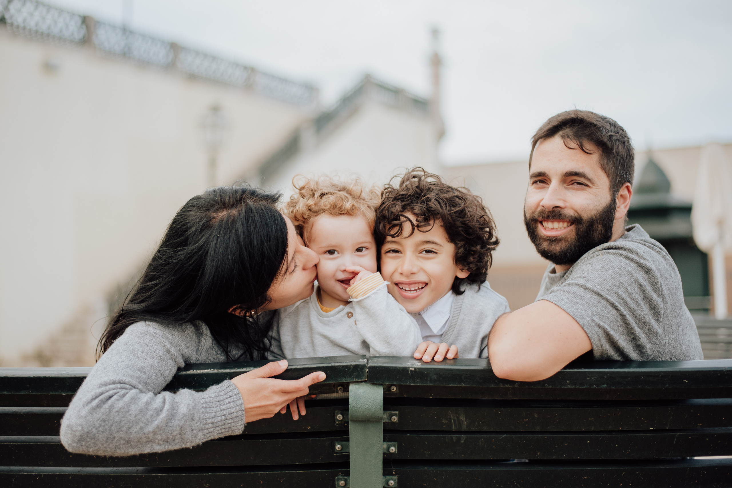 Solange and family. Lifestyle, wedding and family photographer
