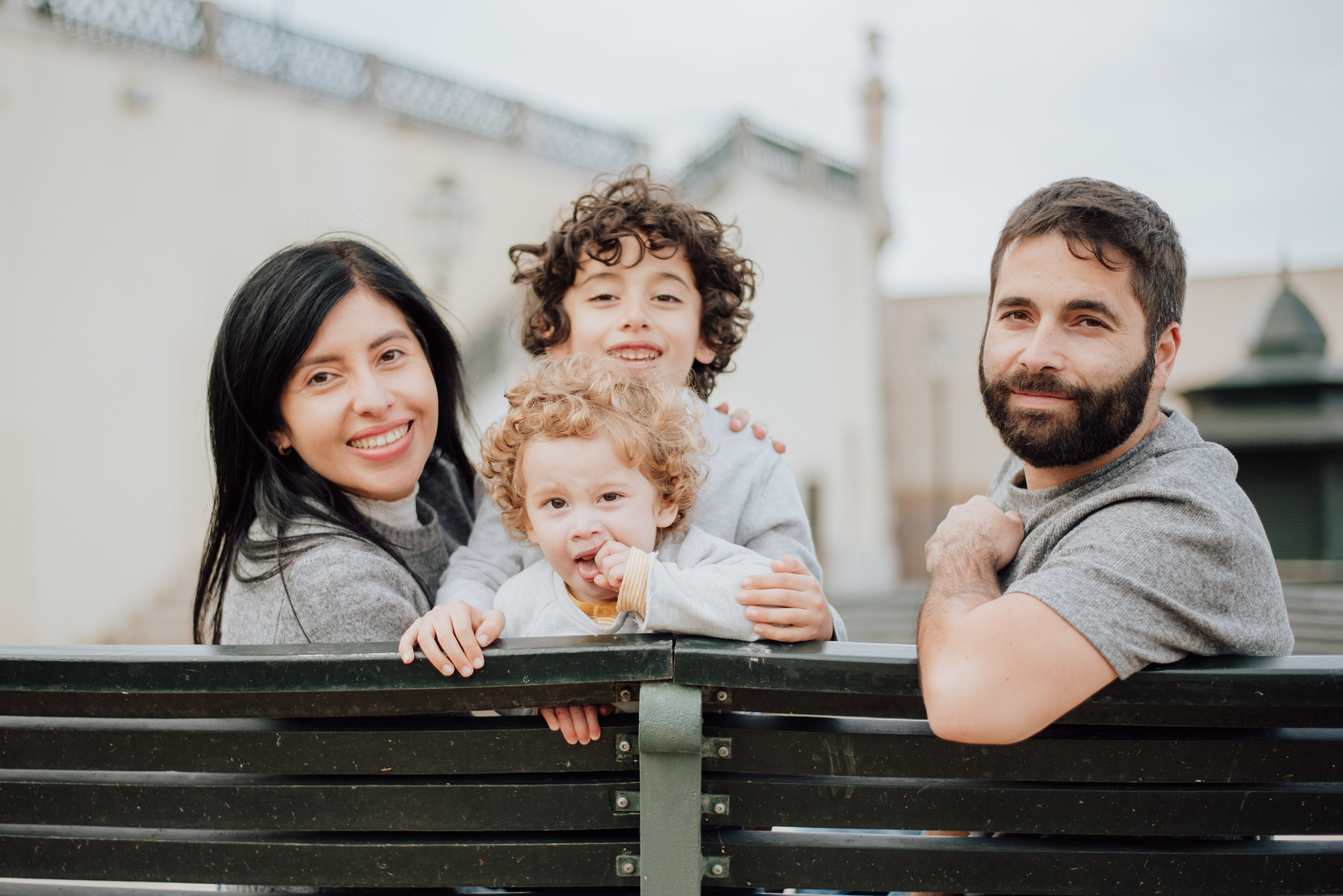 Solange and family. Lifestyle, wedding and family photographer