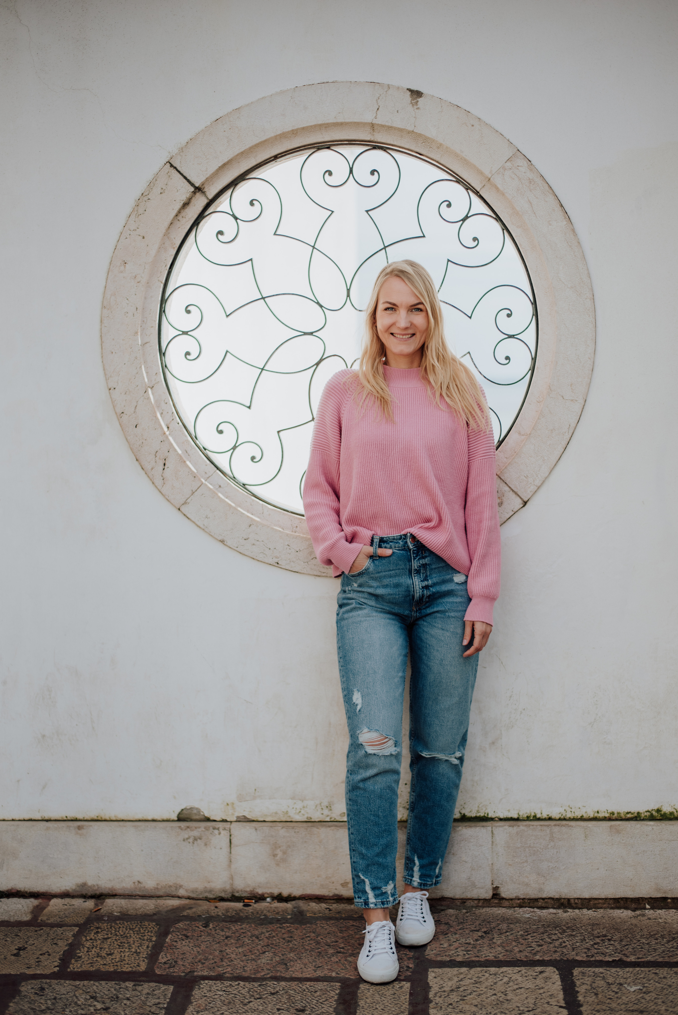 Maria. Lifestyle, wedding and family photographer