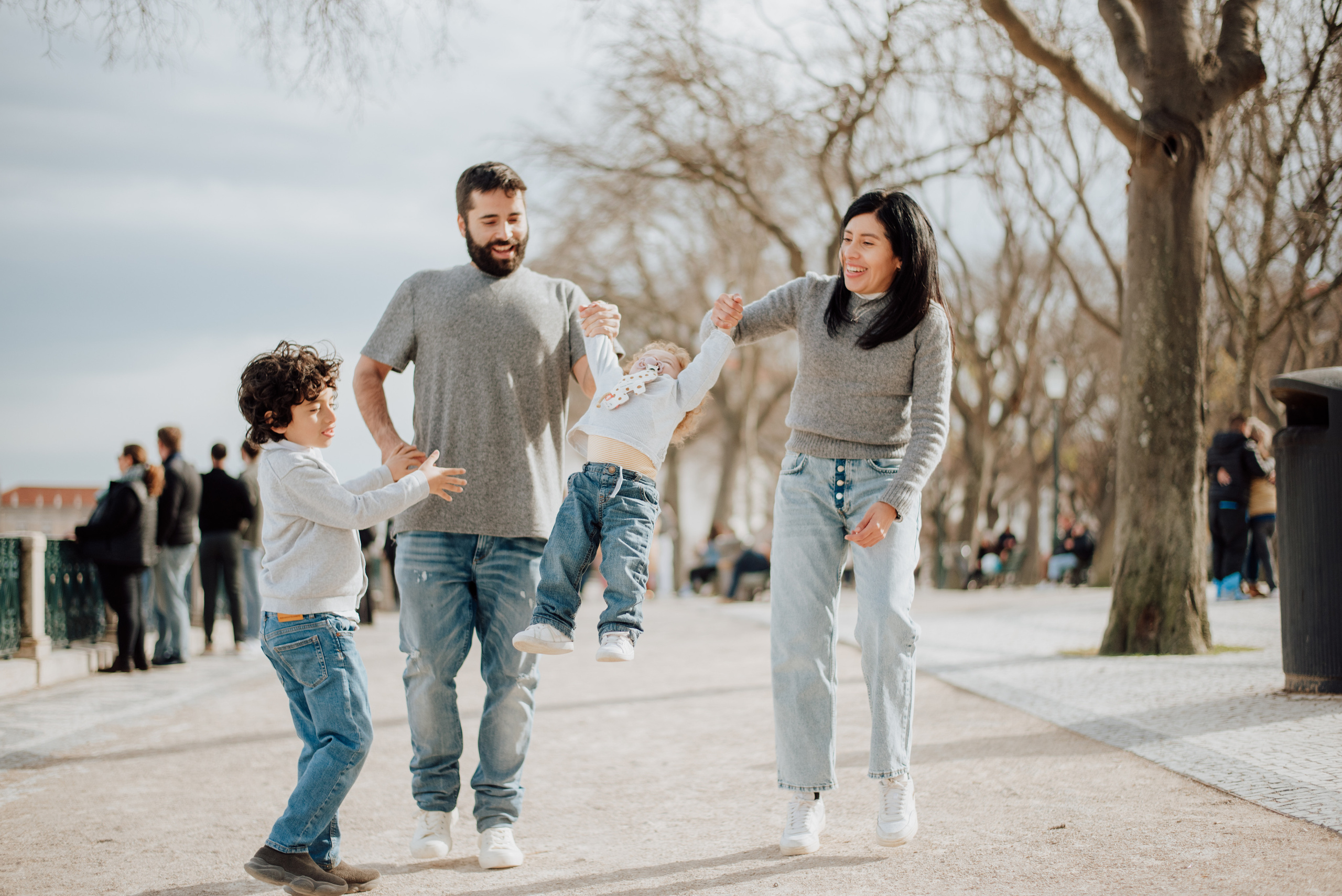 Solange and family. Lifestyle, wedding and family photographer