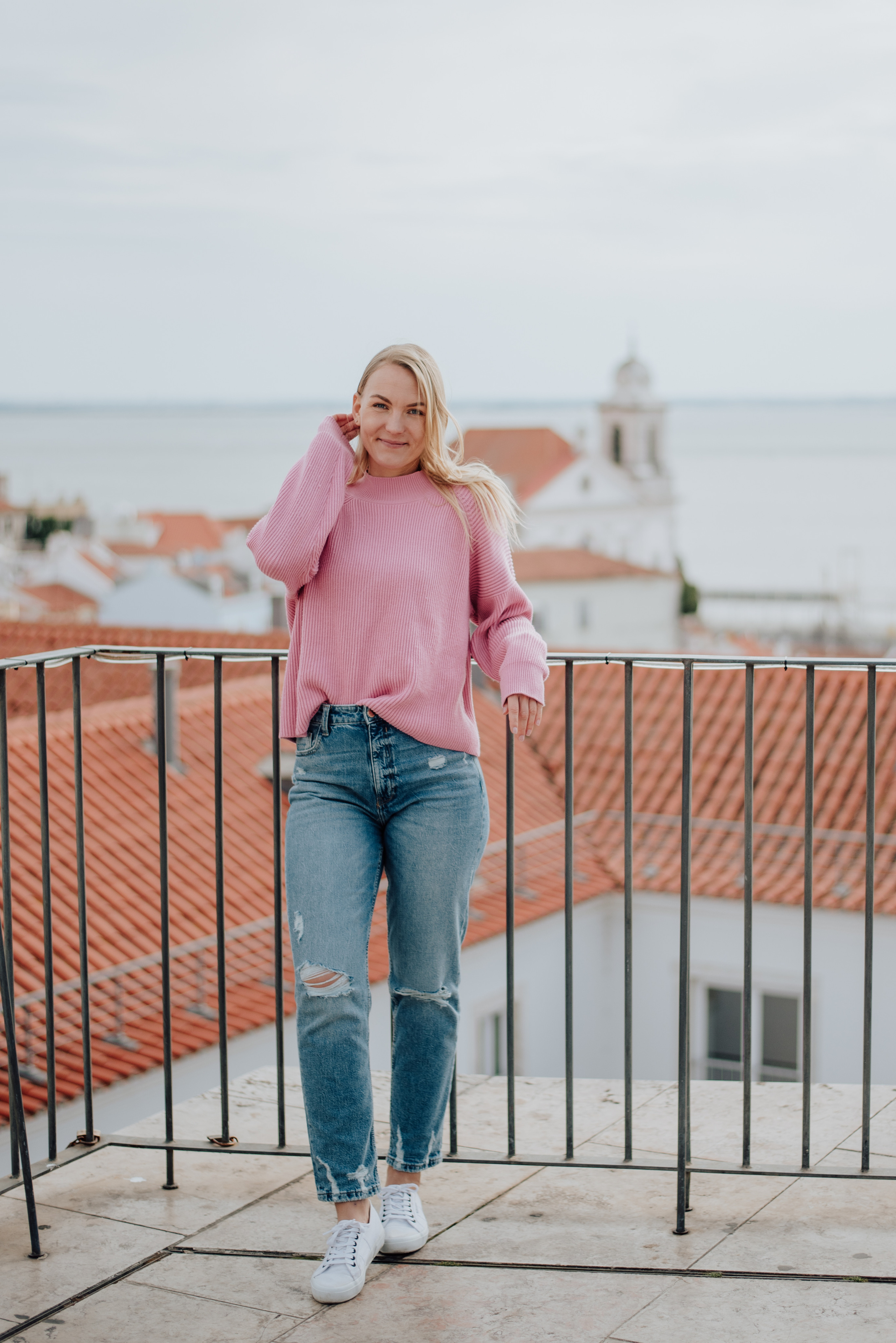 Maria. Lifestyle, wedding and family photographer