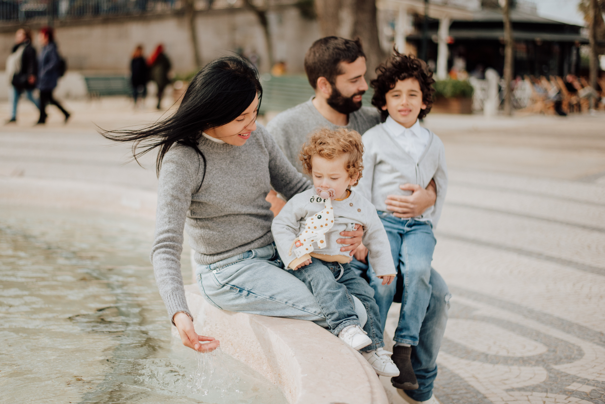 Solange and family. Lifestyle, wedding and family photographer