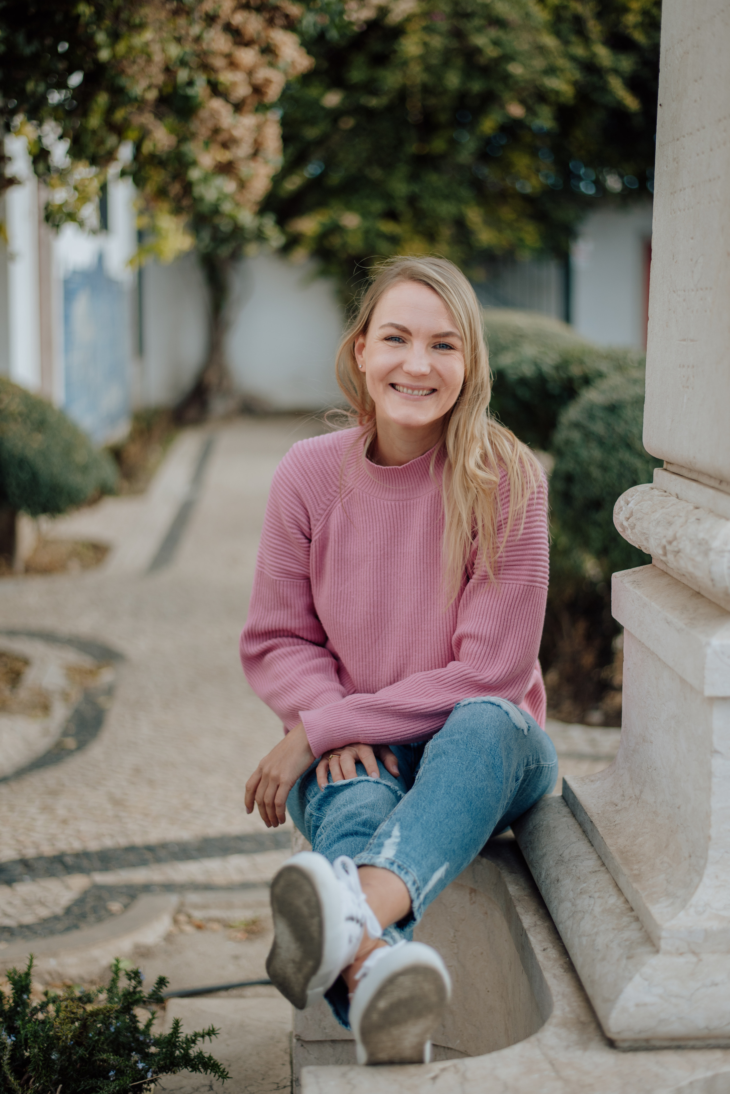 Maria. Lifestyle, wedding and family photographer