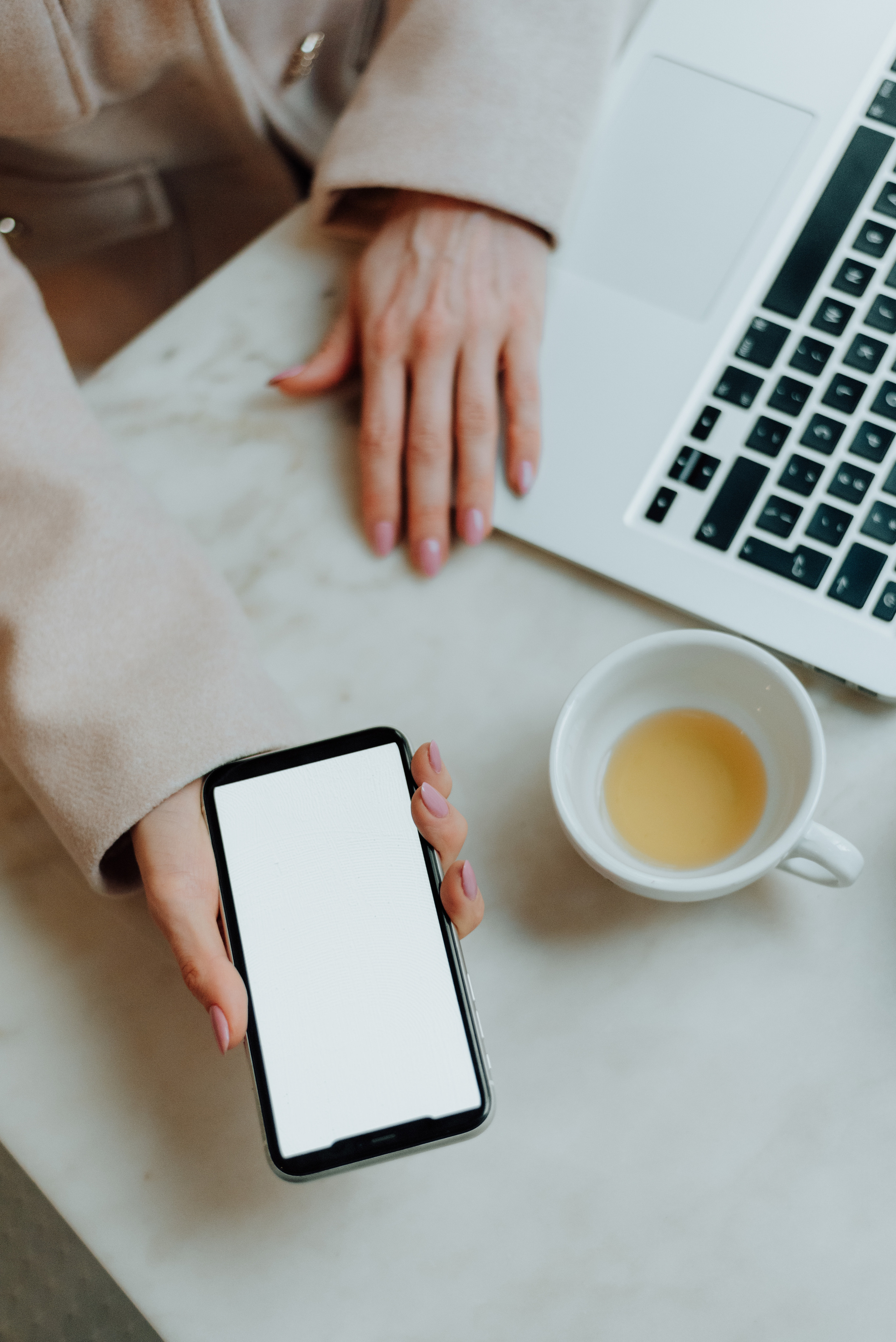 Emily. Lifestyle, wedding and family photographer