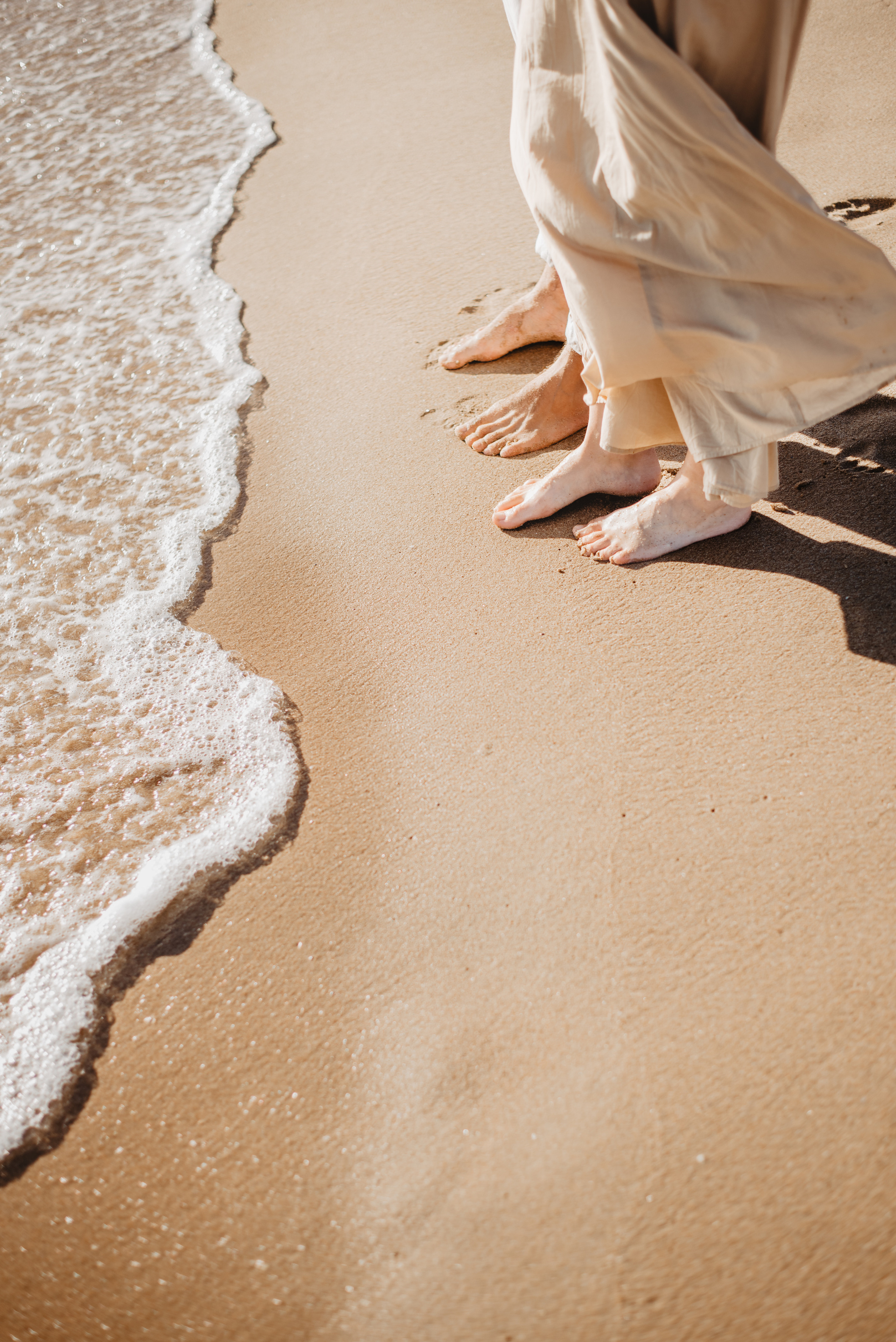 Couple beach photo section. Lifestyle, wedding and family photographer