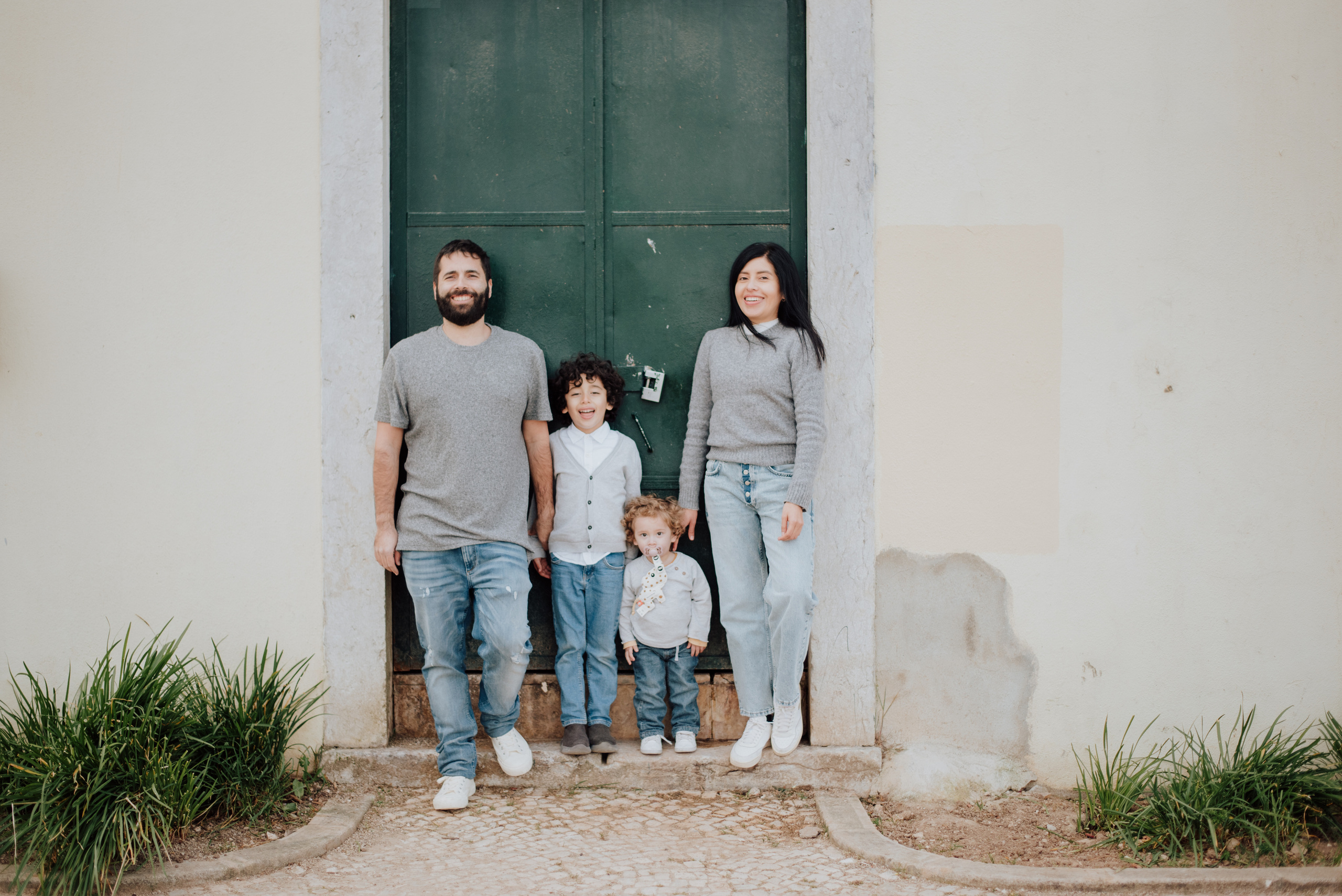 Solange and family. Lifestyle, wedding and family photographer