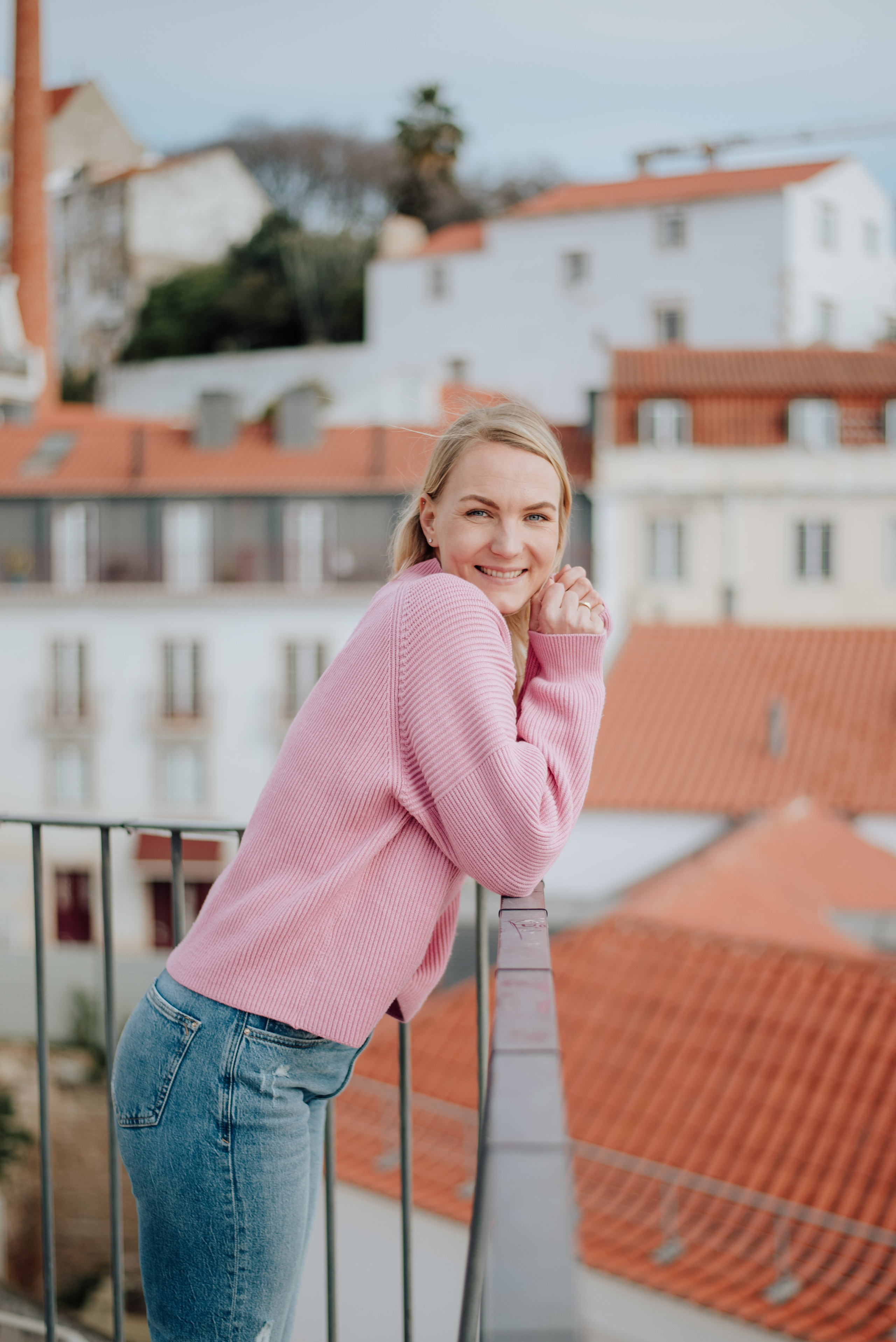 Maria. Lifestyle, wedding and family photographer