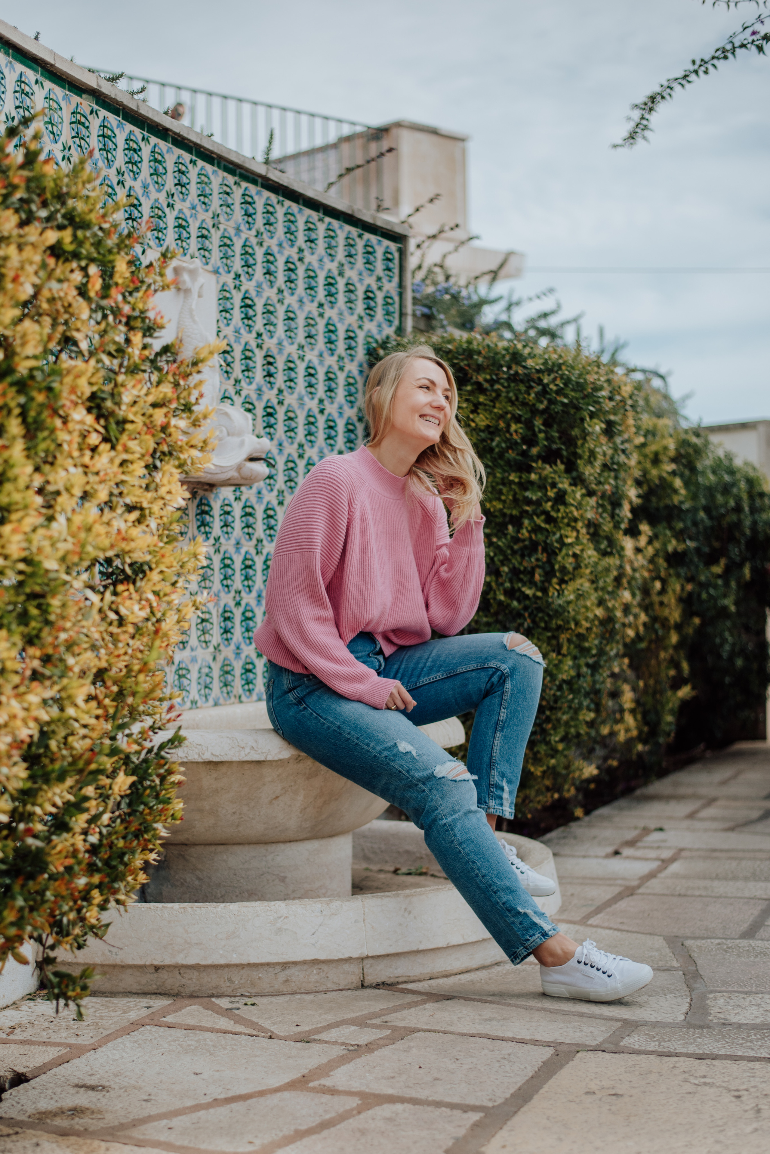 Maria. Lifestyle, wedding and family photographer