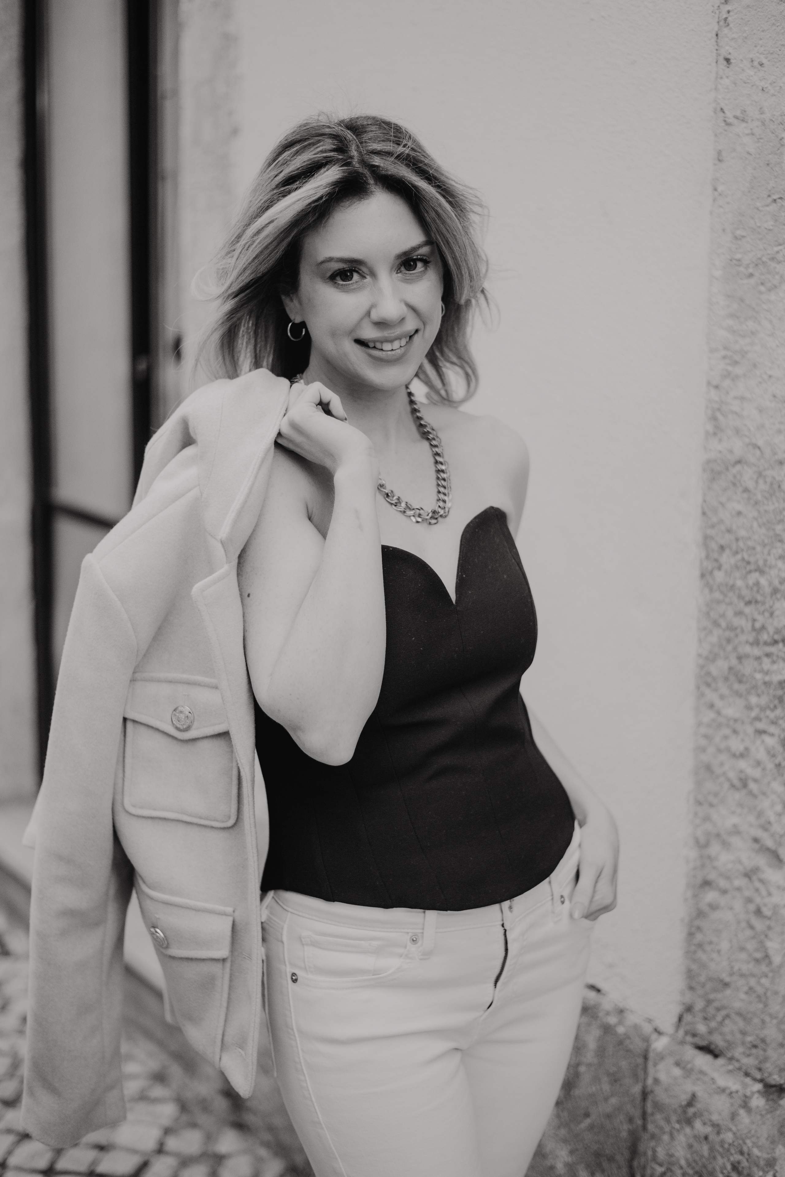 Emily. Lifestyle, wedding and family photographer