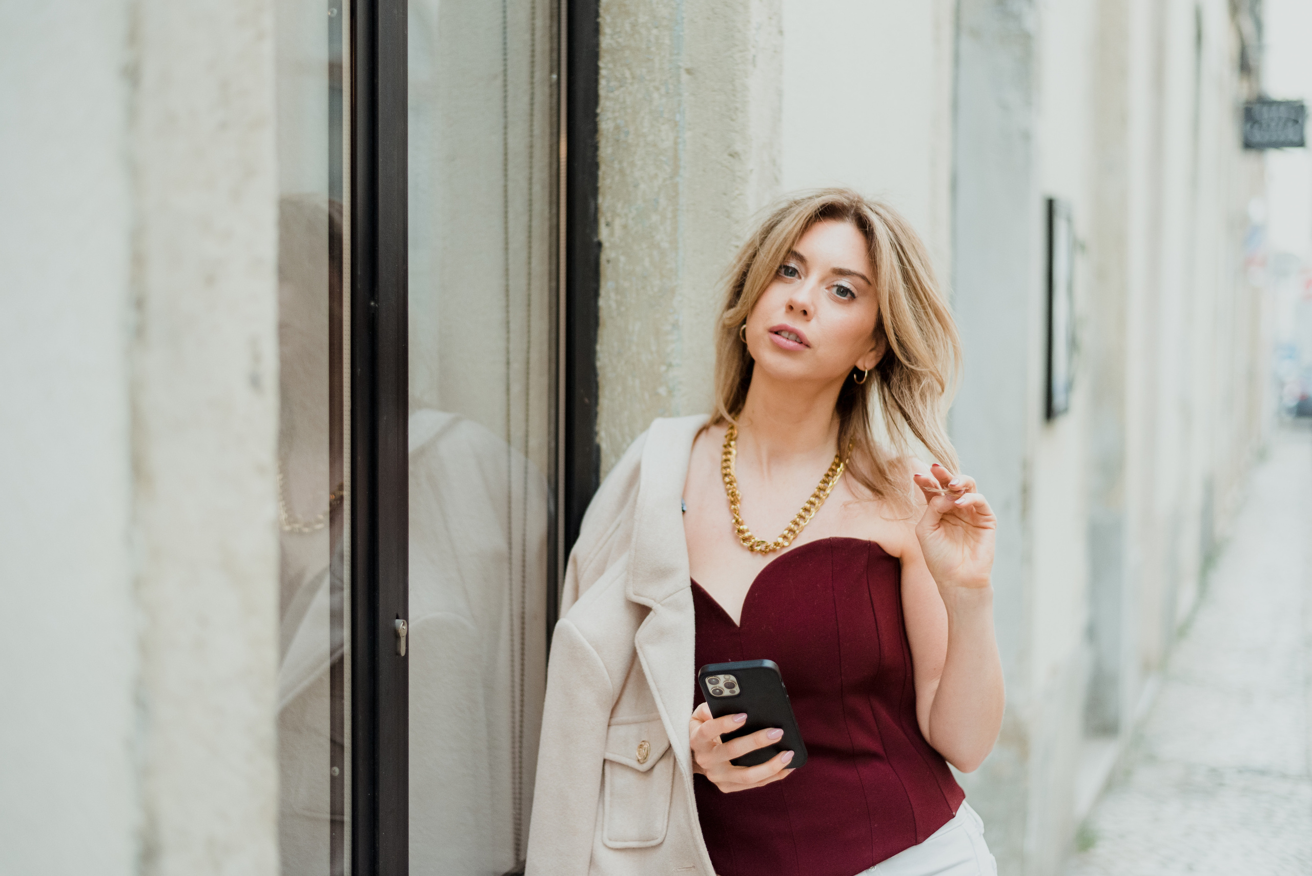 Emily. Lifestyle, wedding and family photographer