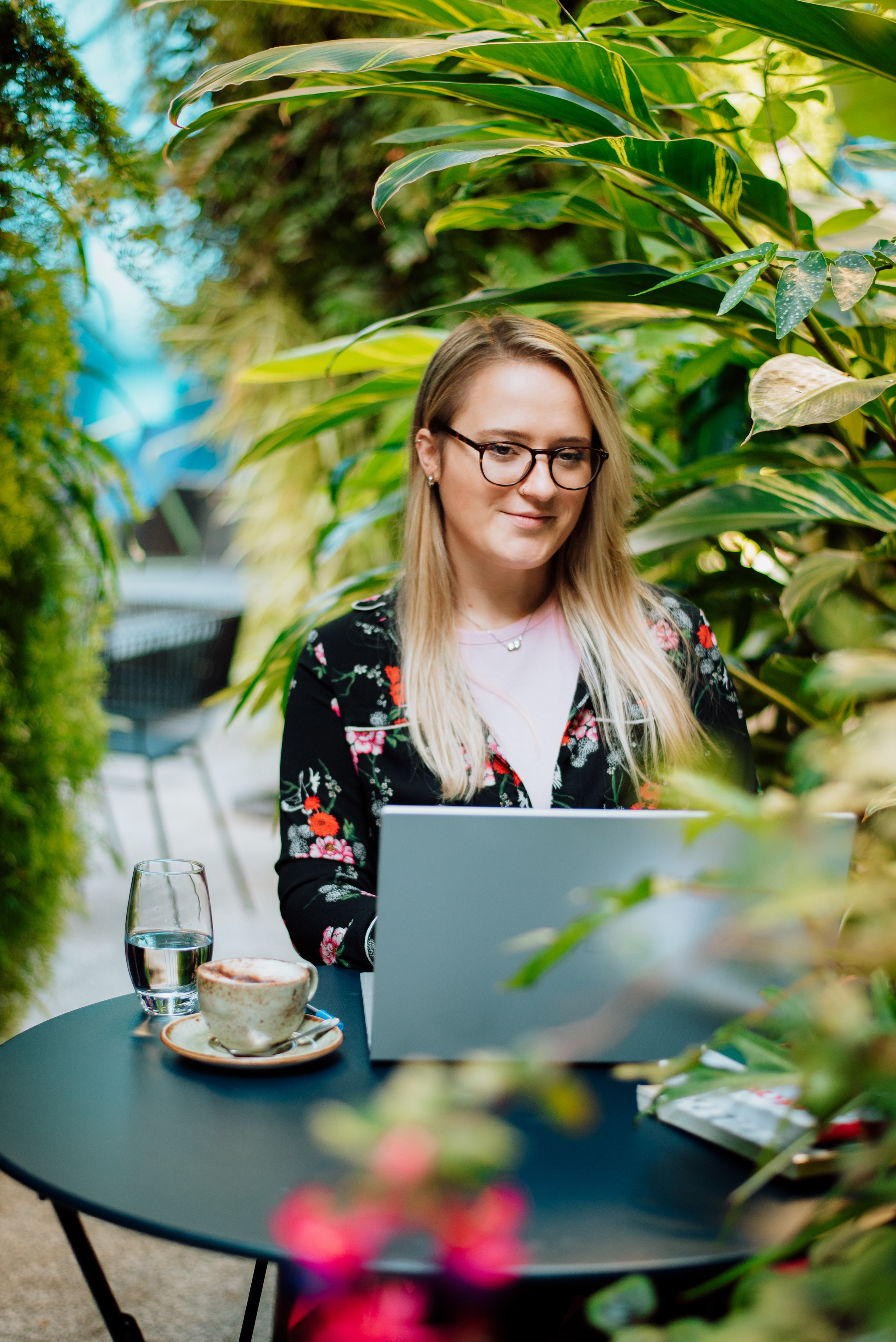 Bára. Lifestyle, wedding and family photographer