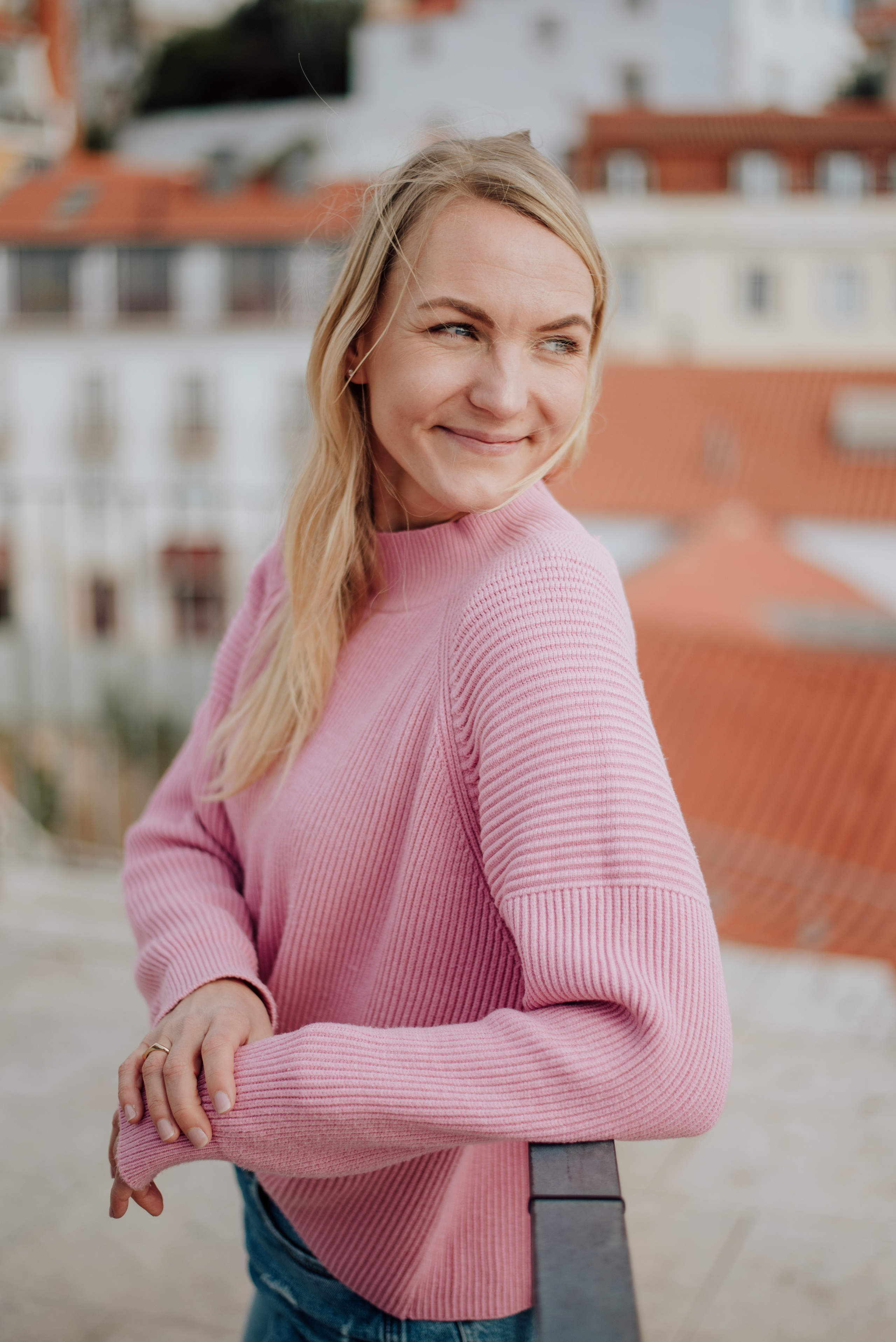 Maria. Lifestyle, wedding and family photographer