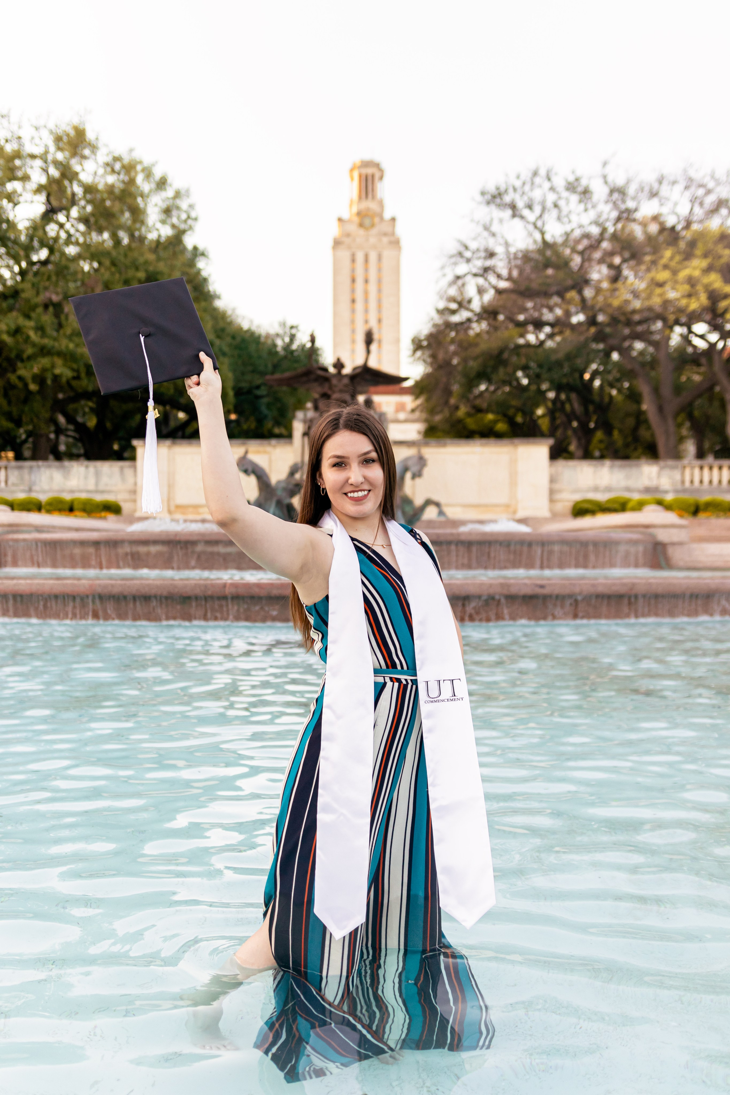 Kayla’s senior photoshoot at the University of Texas Austin