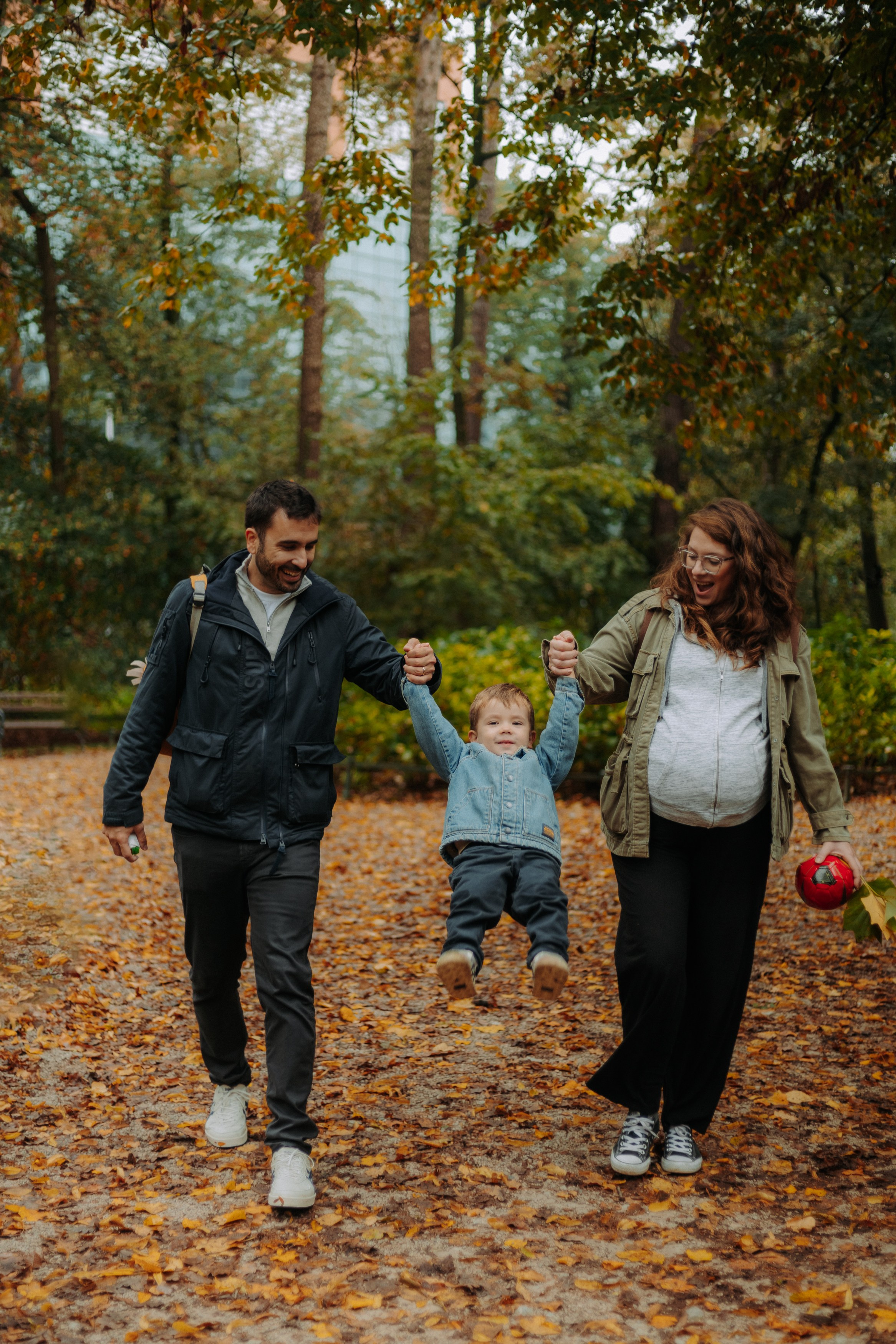 Walking in Maksimir. Elena Gorobets. Photographer in Zagreb