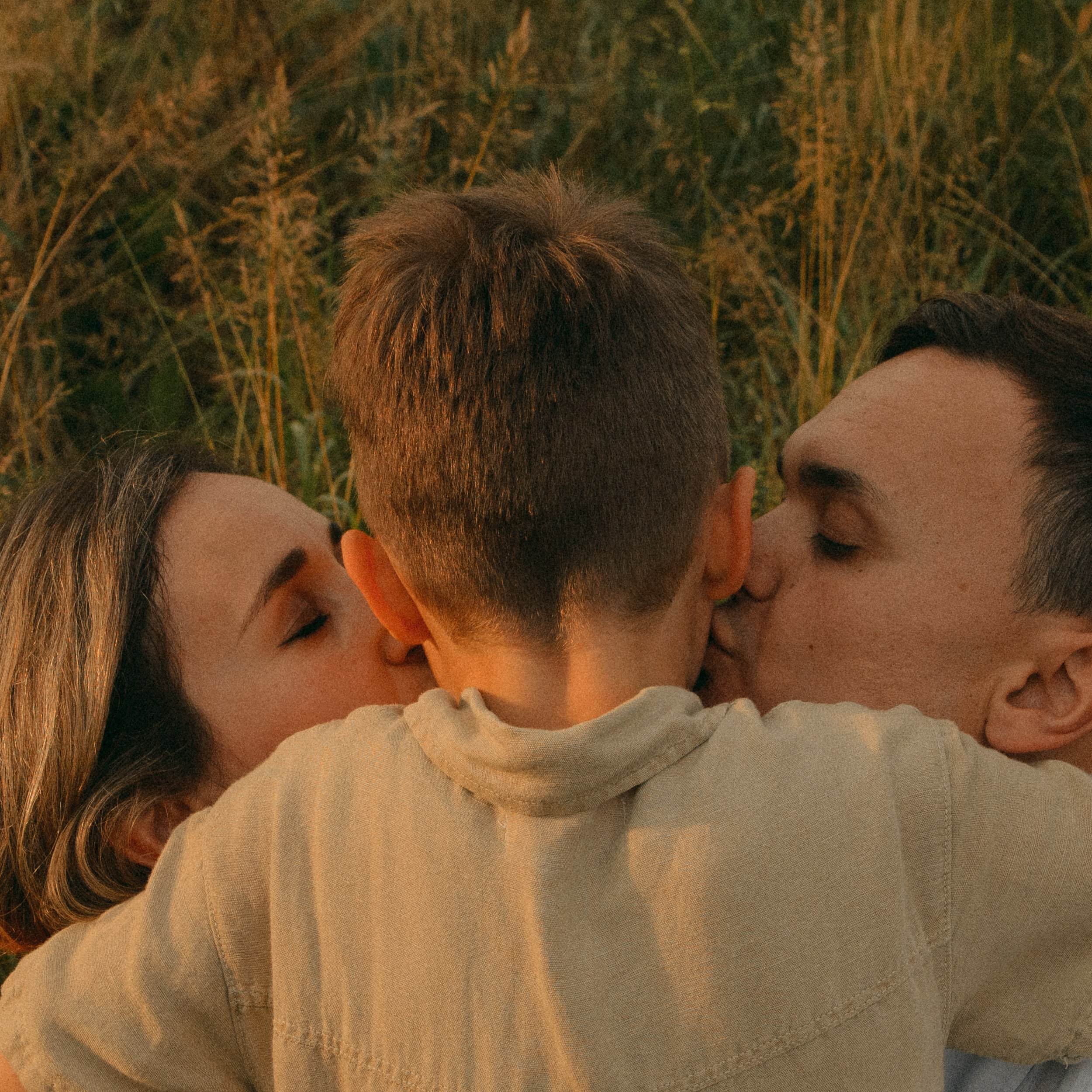 Family photoshooting R&A. Anastasiia Buchinskaia Photographer in Milan