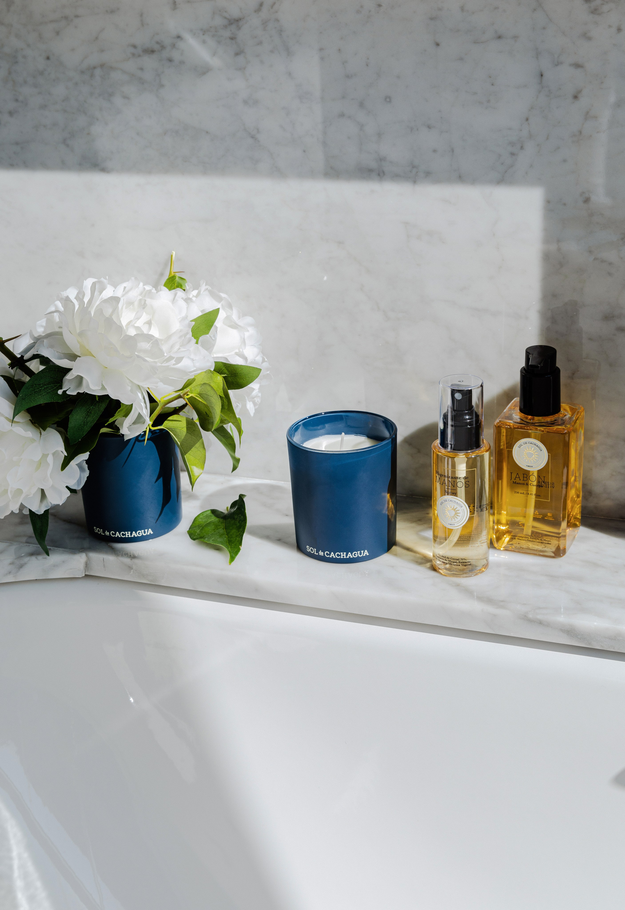 Productos cosmeticos. Maria Kulakova — Fotógrafa en Santiago | Fotografía de producto, marcas y familias