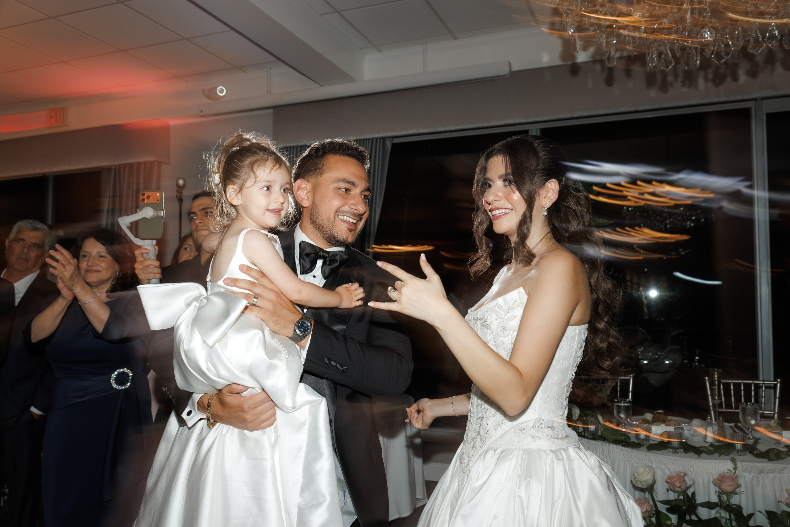 Jewel and Geovany. Wedding Photo & Video