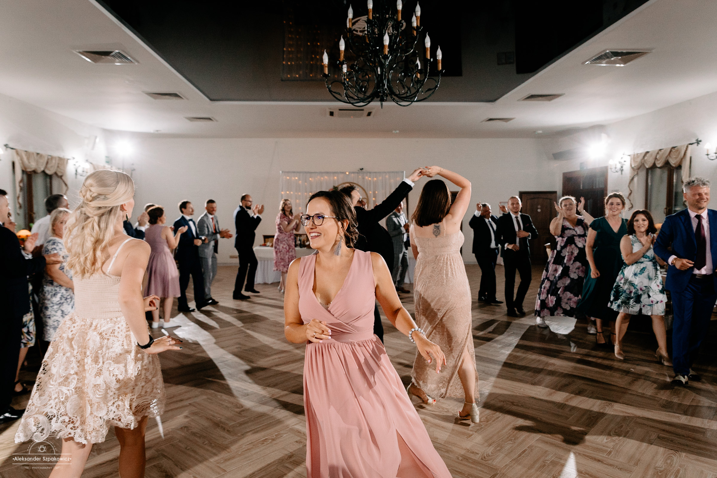 Impreza & Wesele • [ Szpakowicz-studio.pl ]. Fotograf Ślubny Warszawa - Sesje Biznesowe Rodzinne Eventy