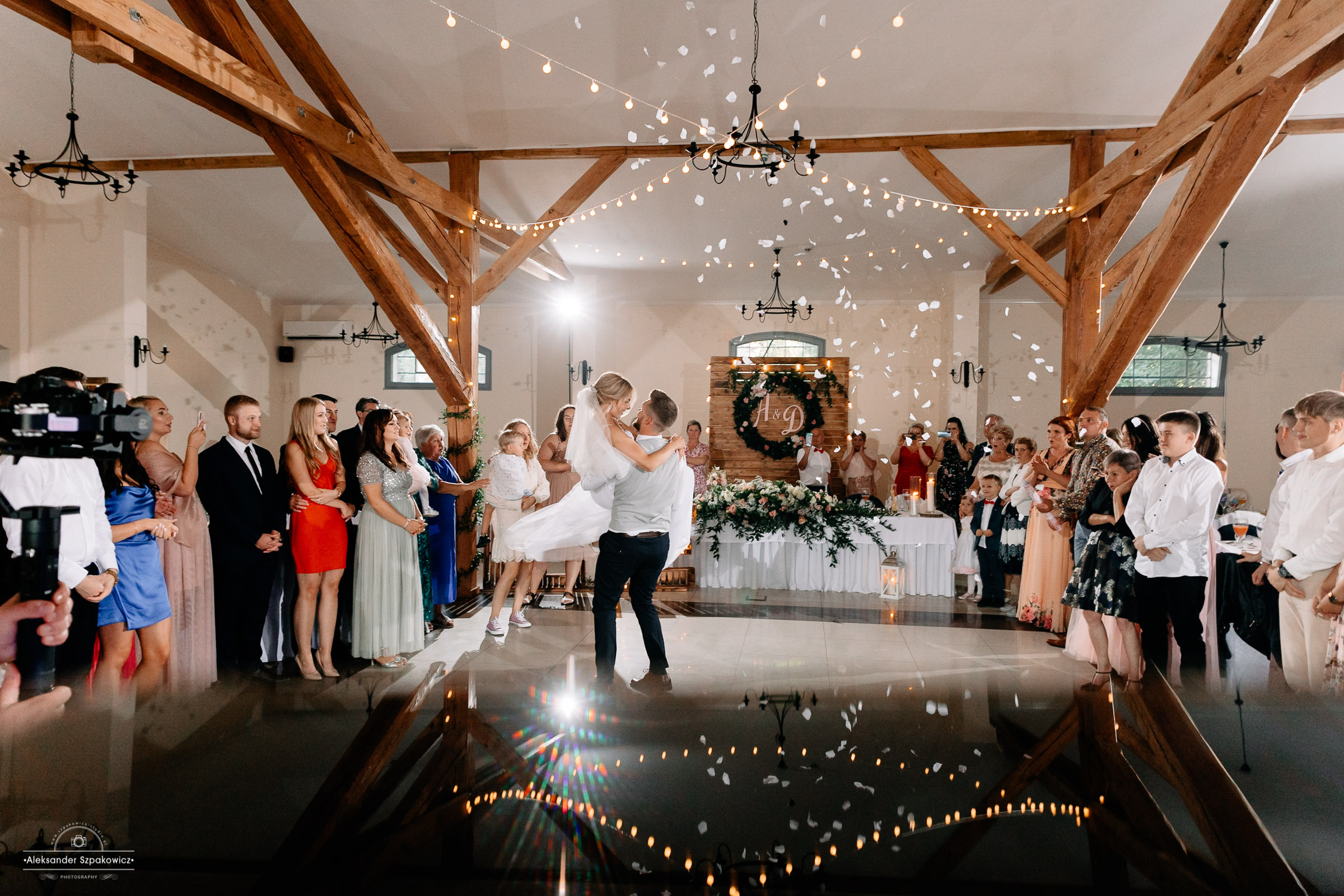 Impreza & Wesele • [ Szpakowicz-studio.pl ]. Fotograf Ślubny Warszawa - Sesje Biznesowe Rodzinne Eventy