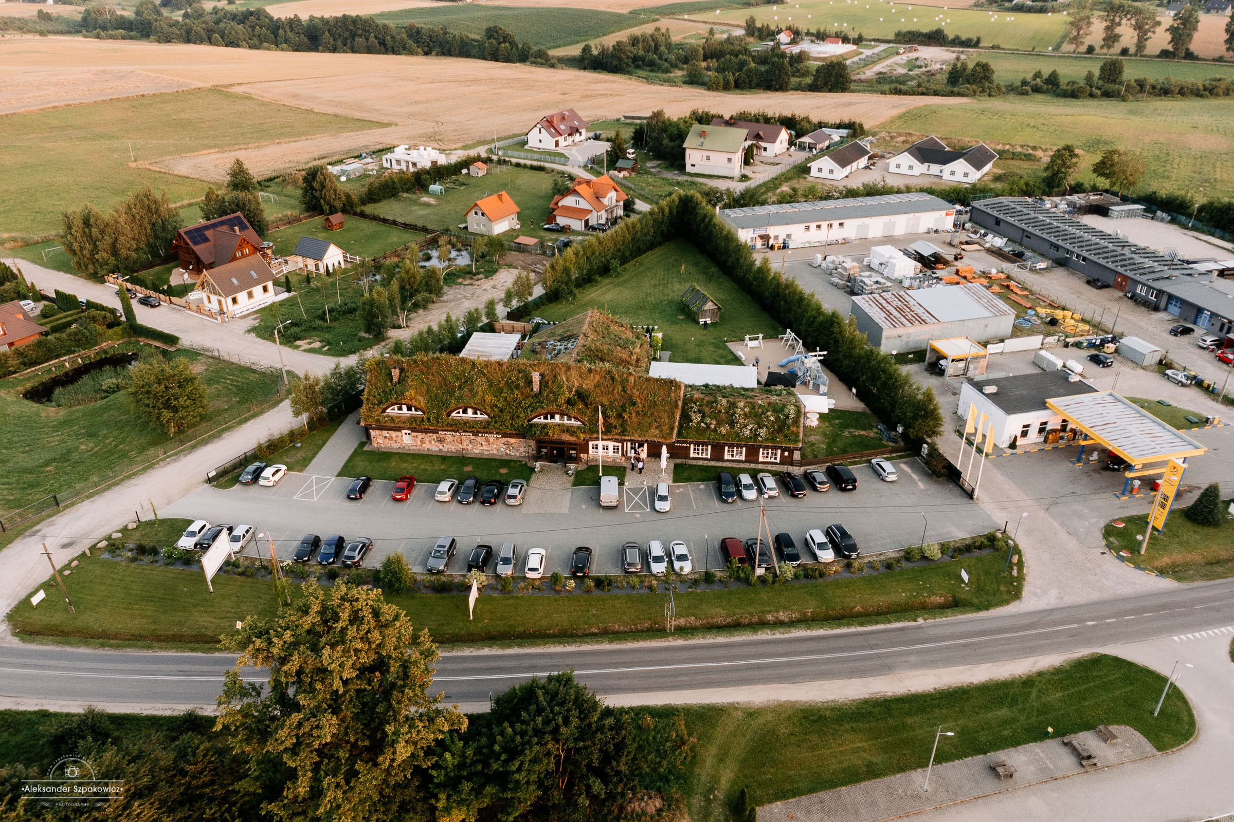 Impreza & Wesele • [ Szpakowicz-studio.pl ]. Fotograf Ślubny Warszawa - Sesje Biznesowe Rodzinne Eventy