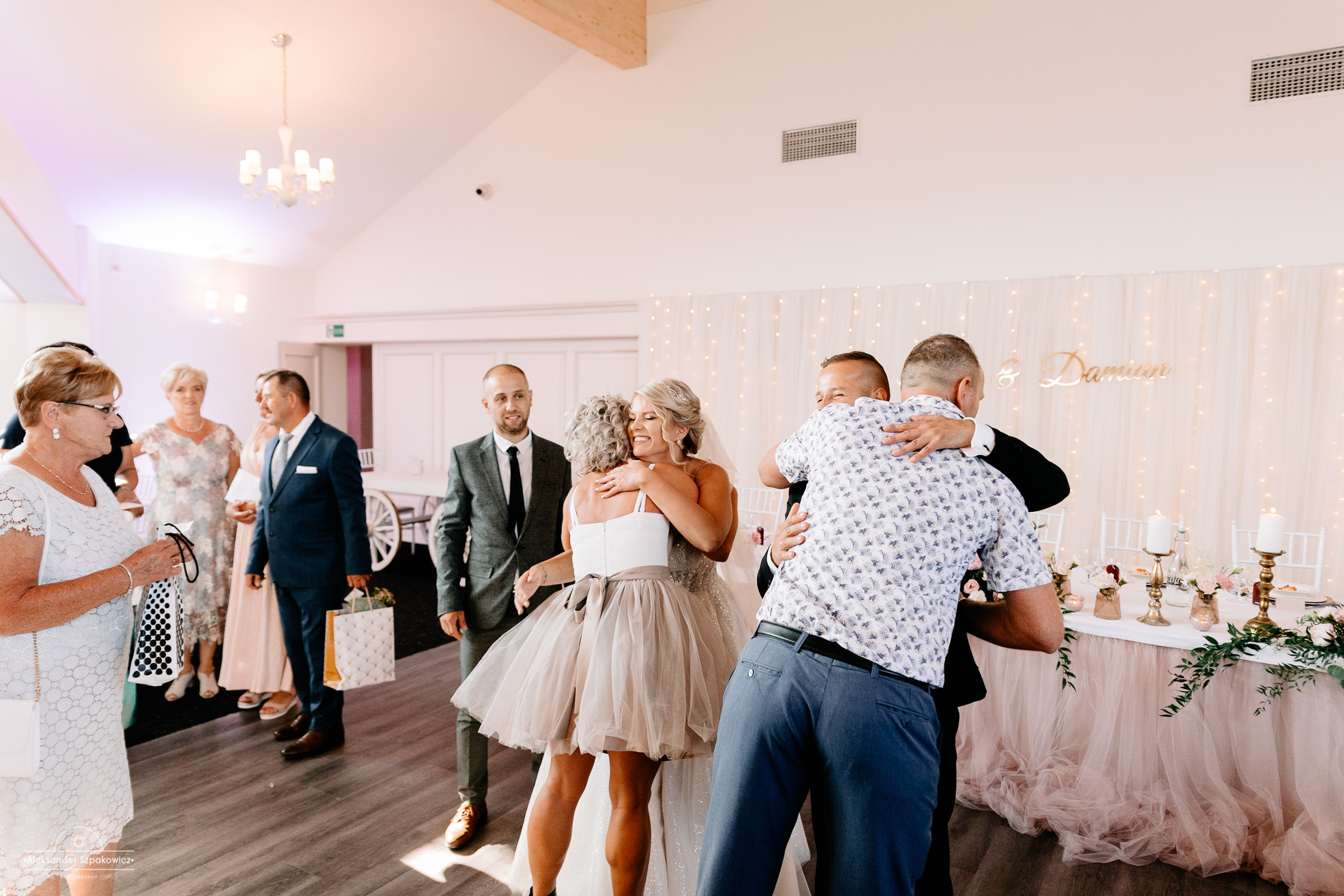 Impreza & Wesele • [ Szpakowicz-studio.pl ]. Fotograf Ślubny Warszawa - Sesje Biznesowe Rodzinne Eventy