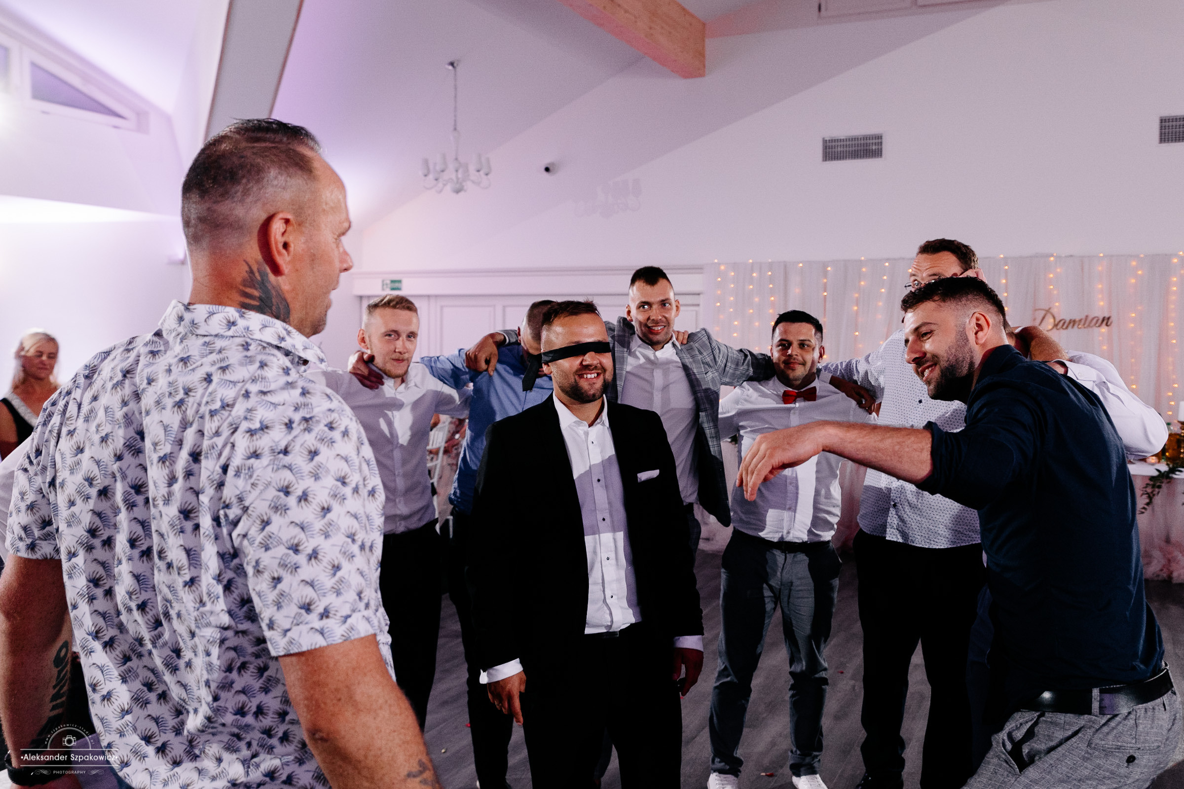 Impreza & Wesele • [ Szpakowicz-studio.pl ]. Fotograf Ślubny Warszawa - Sesje Biznesowe Rodzinne Eventy