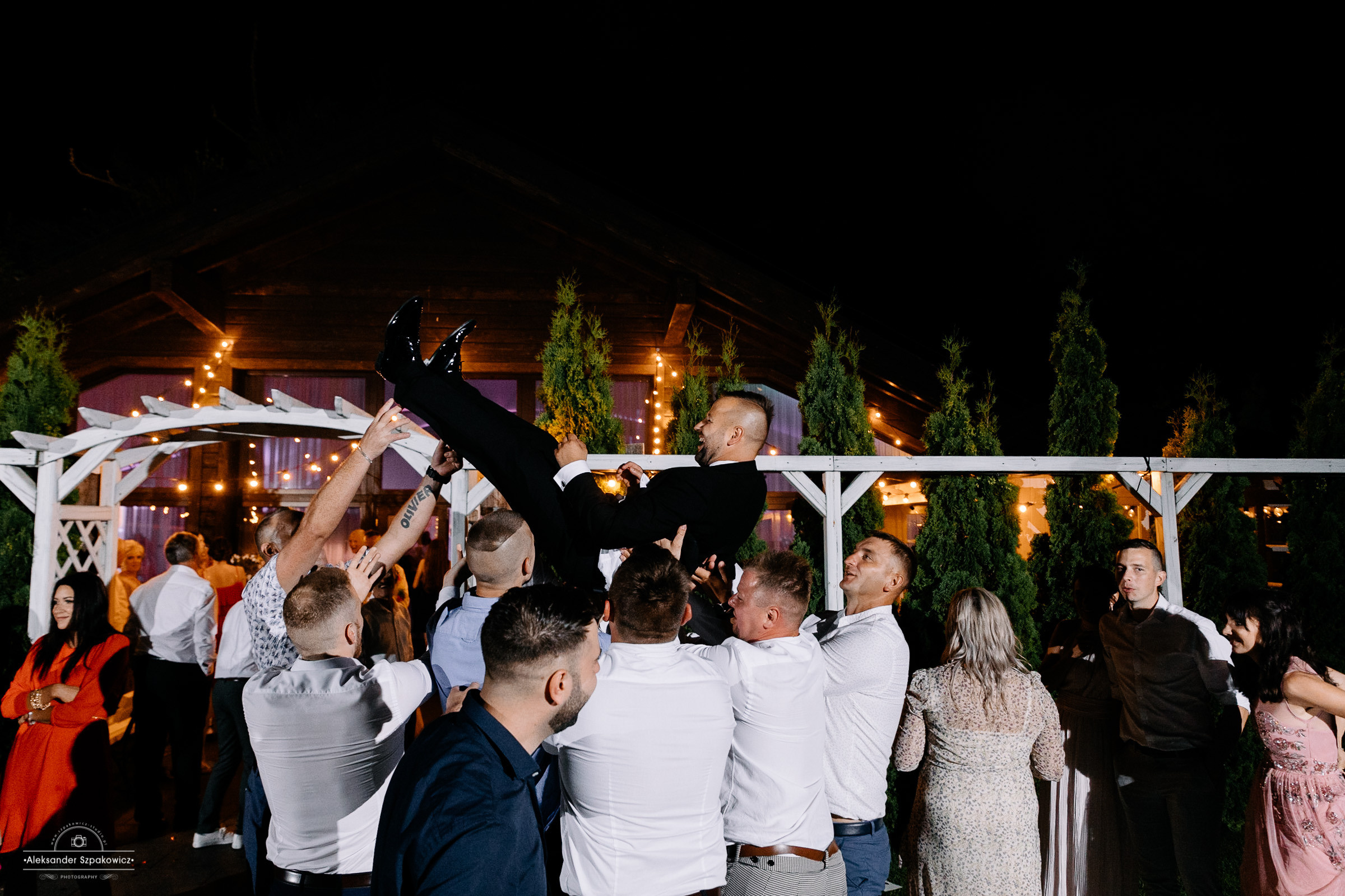 Impreza & Wesele • [ Szpakowicz-studio.pl ]. Fotograf Ślubny Warszawa - Sesje Biznesowe Rodzinne Eventy