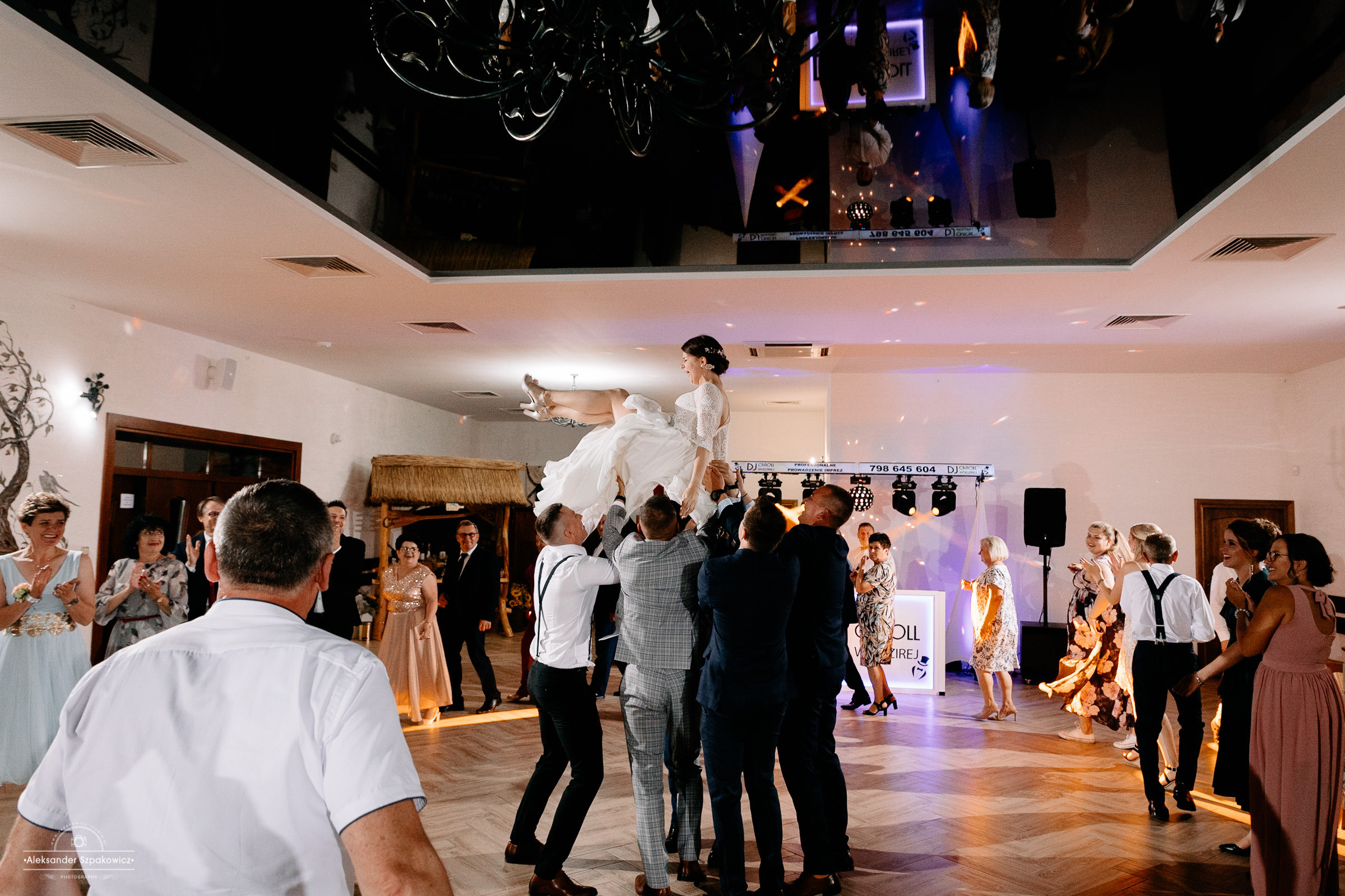 Impreza & Wesele • [ Szpakowicz-studio.pl ]. Fotograf Ślubny Warszawa - Sesje Biznesowe Rodzinne Eventy