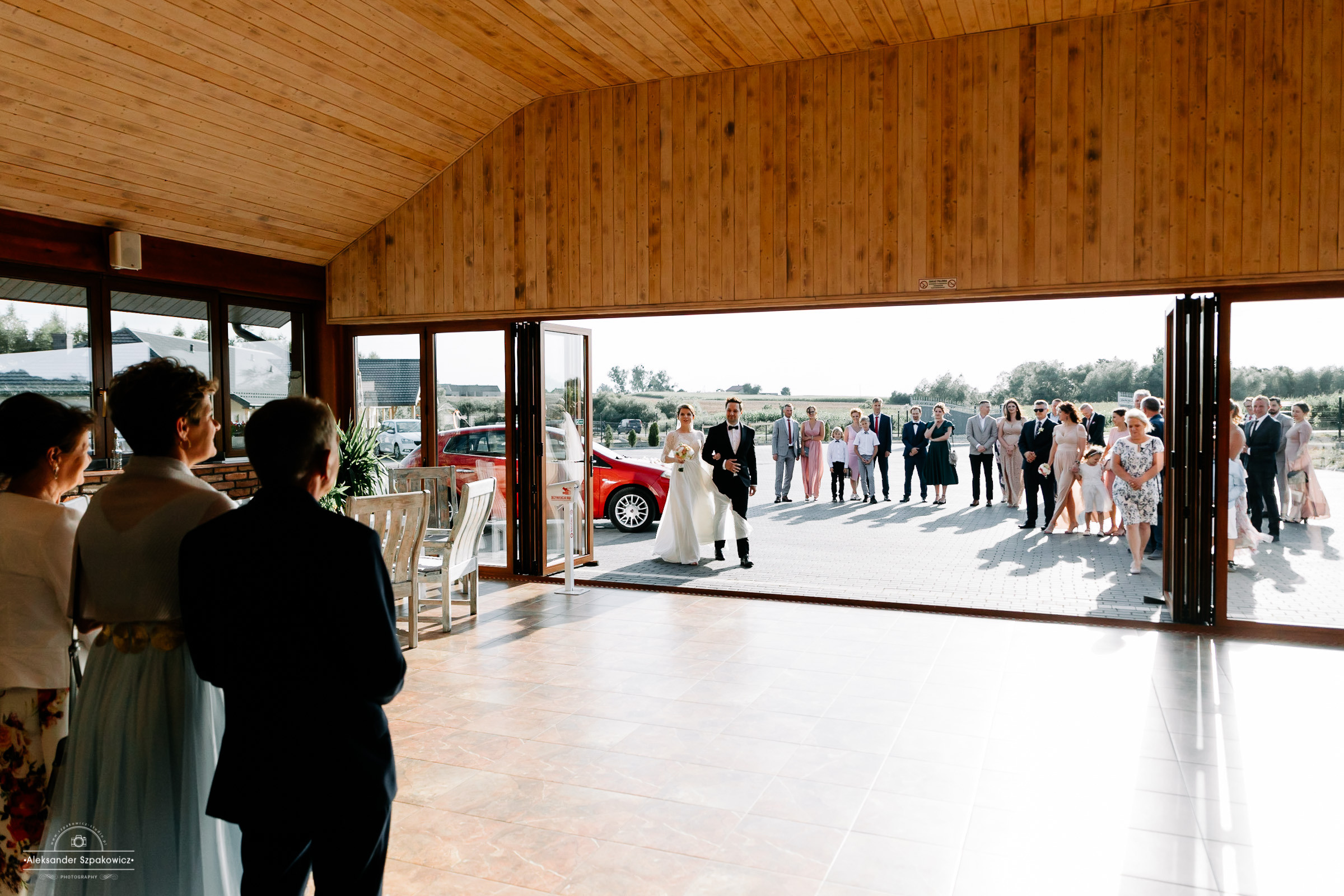 Impreza & Wesele • [ Szpakowicz-studio.pl ]. Fotograf Ślubny Warszawa - Sesje Biznesowe Rodzinne Eventy