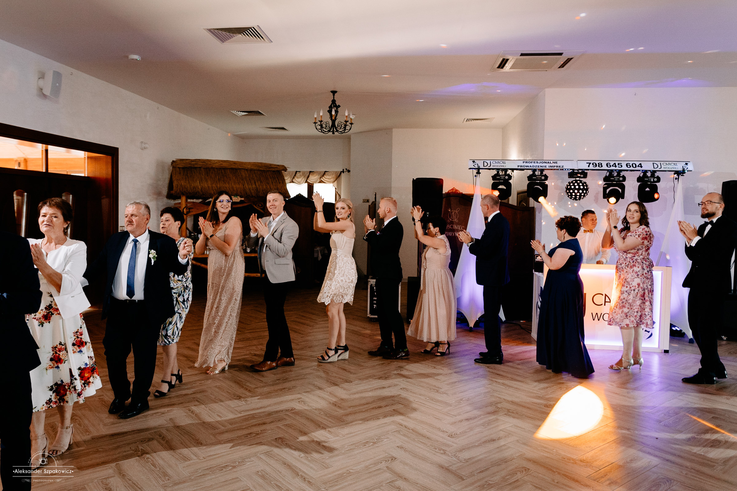 Impreza & Wesele • [ Szpakowicz-studio.pl ]. Fotograf Ślubny Warszawa - Sesje Biznesowe Rodzinne Eventy