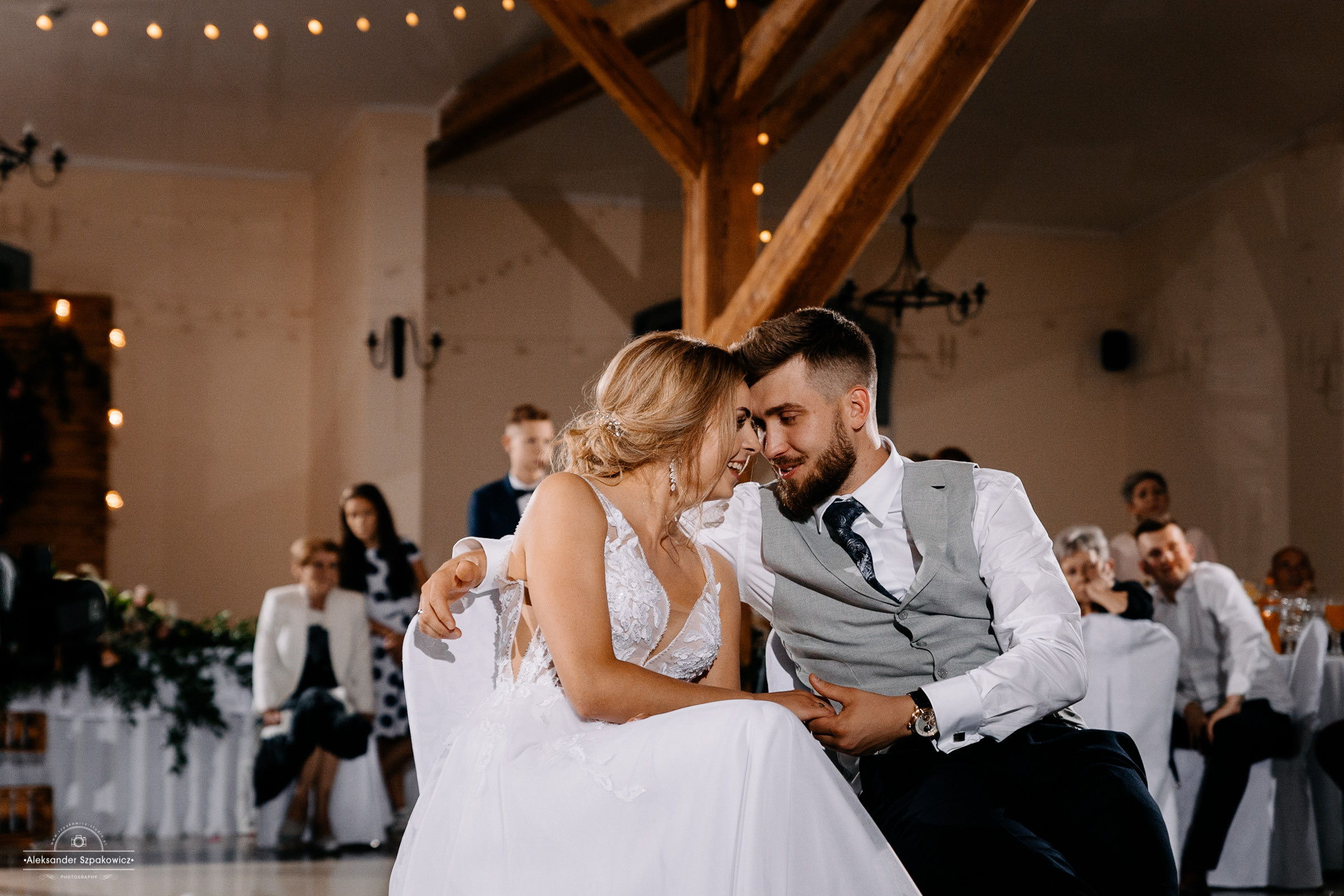 Impreza & Wesele • [ Szpakowicz-studio.pl ]. Fotograf Ślubny Warszawa - Sesje Biznesowe Rodzinne Eventy