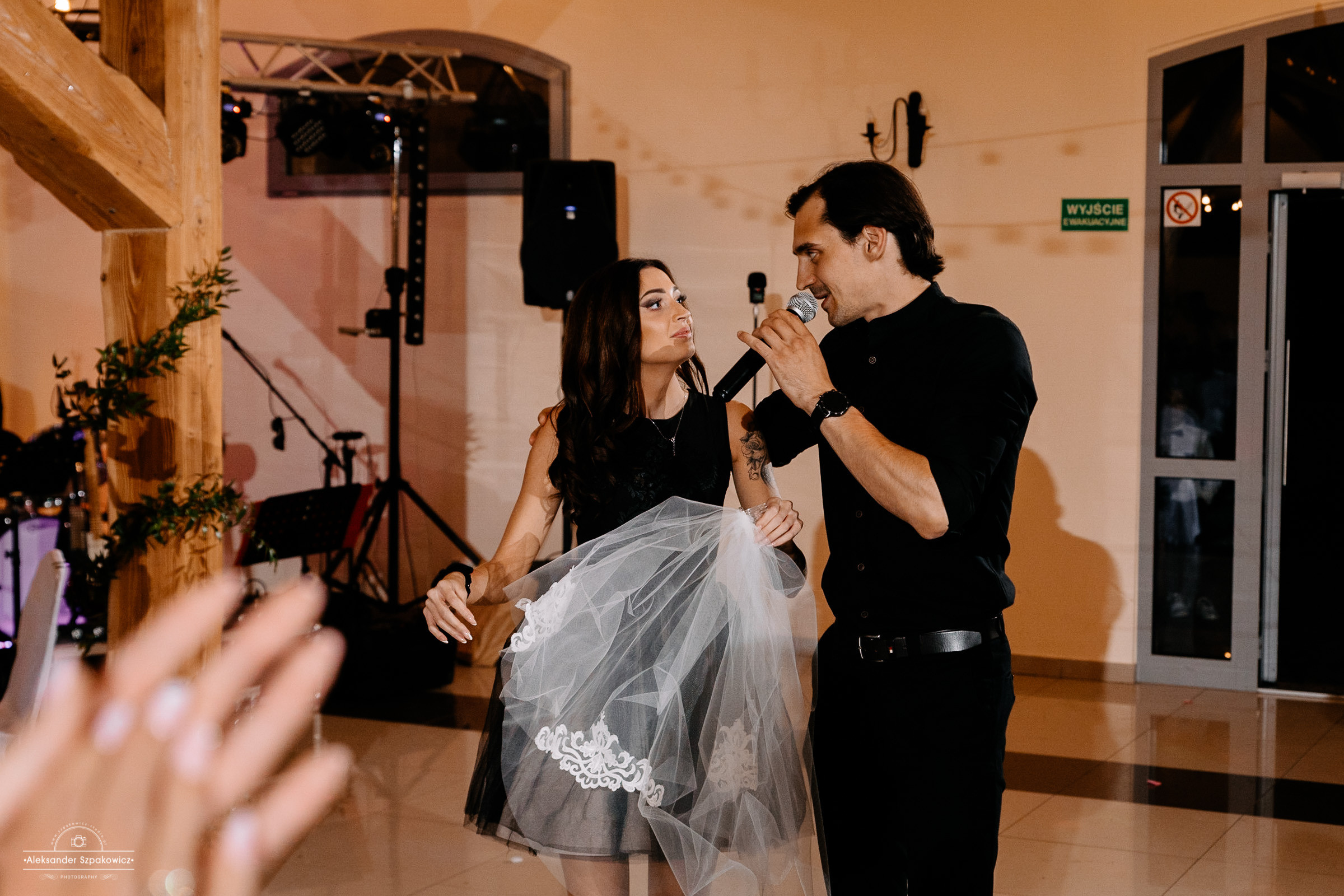 Impreza & Wesele • [ Szpakowicz-studio.pl ]. Fotograf Ślubny Warszawa - Sesje Biznesowe Rodzinne Eventy