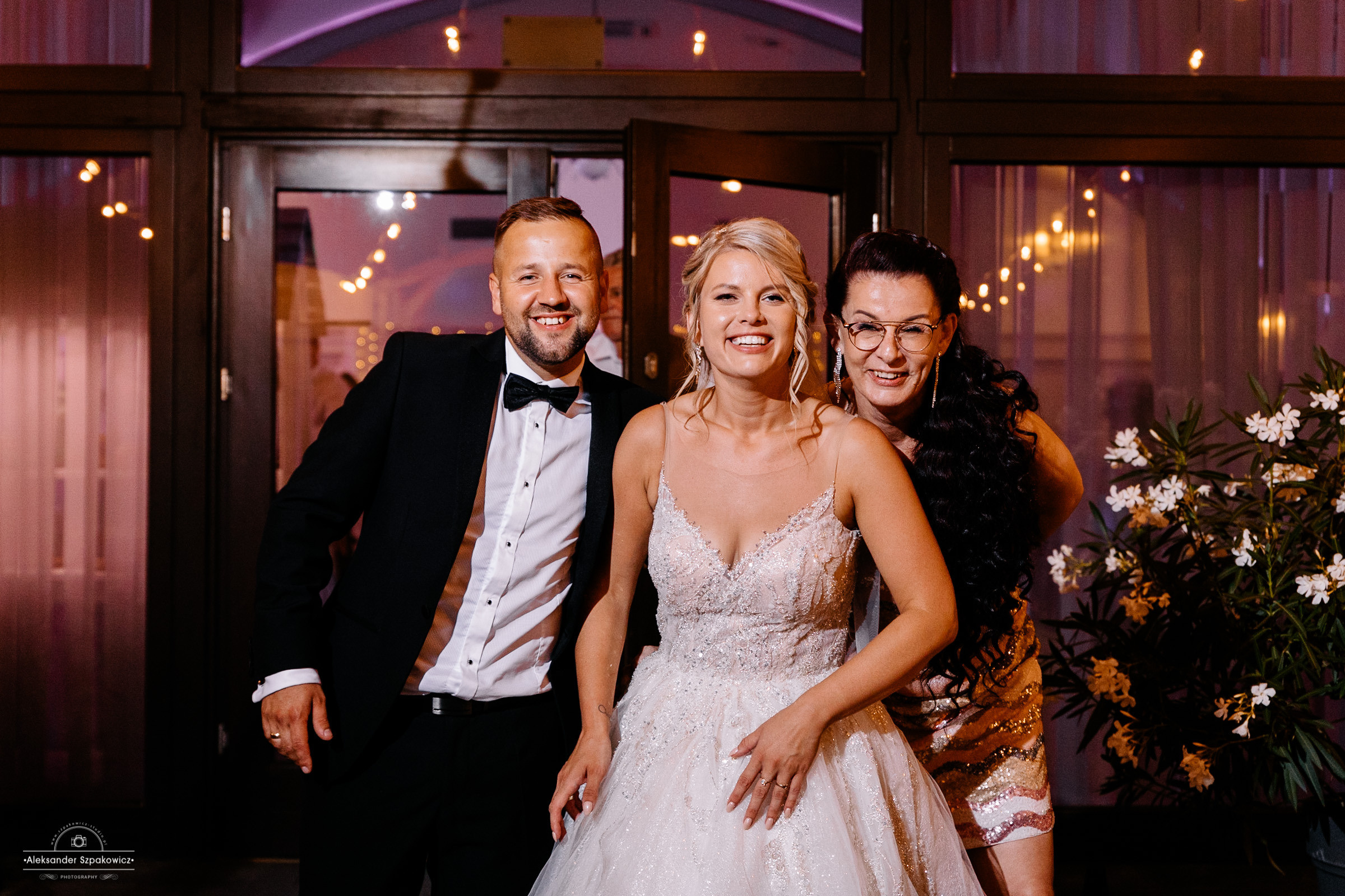 Impreza & Wesele • [ Szpakowicz-studio.pl ]. Fotograf Ślubny Warszawa - Sesje Biznesowe Rodzinne Eventy