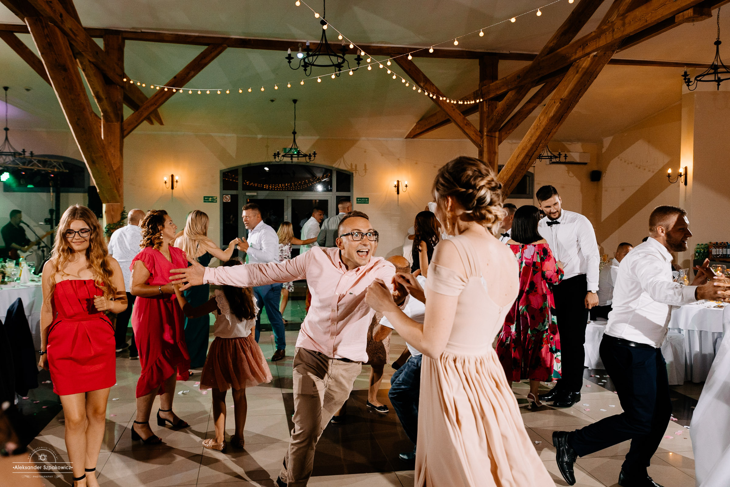 Impreza & Wesele • [ Szpakowicz-studio.pl ]. Fotograf Ślubny Warszawa - Sesje Biznesowe Rodzinne Eventy