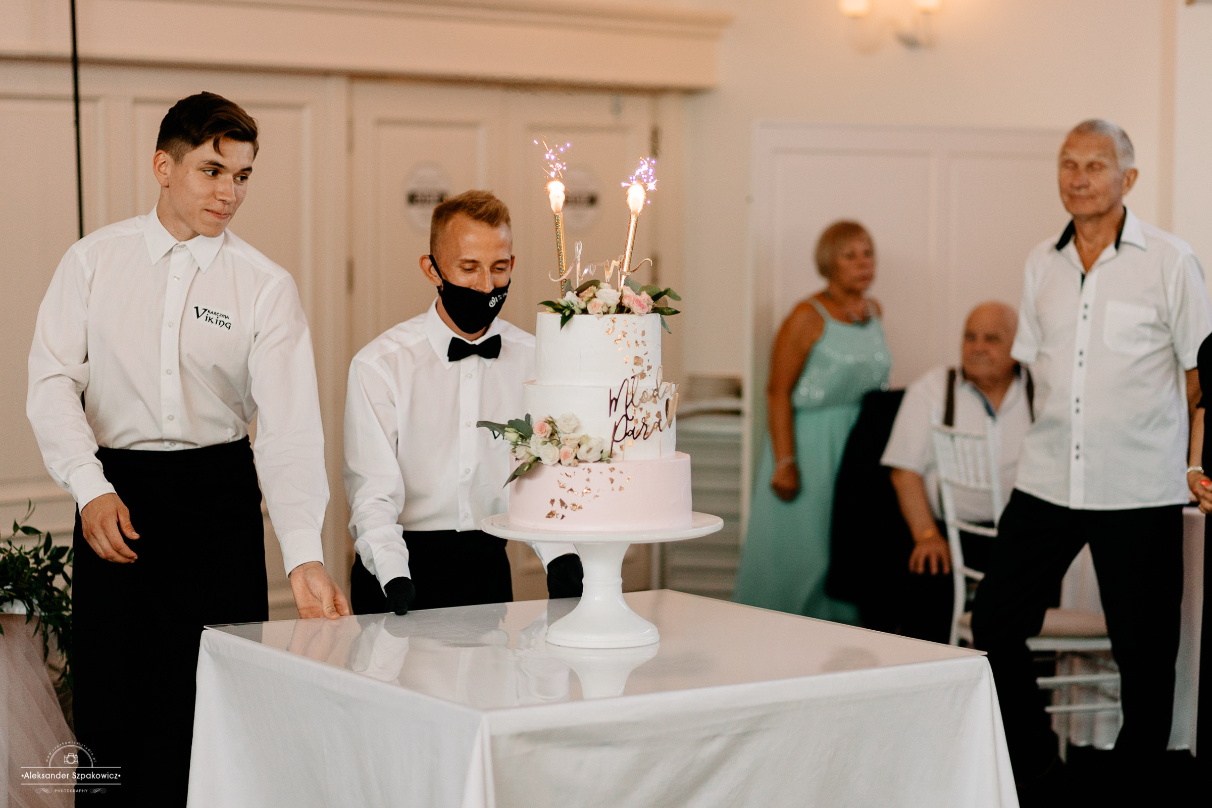 Impreza & Wesele • [ Szpakowicz-studio.pl ]. Fotograf Ślubny Warszawa - Sesje Biznesowe Rodzinne Eventy