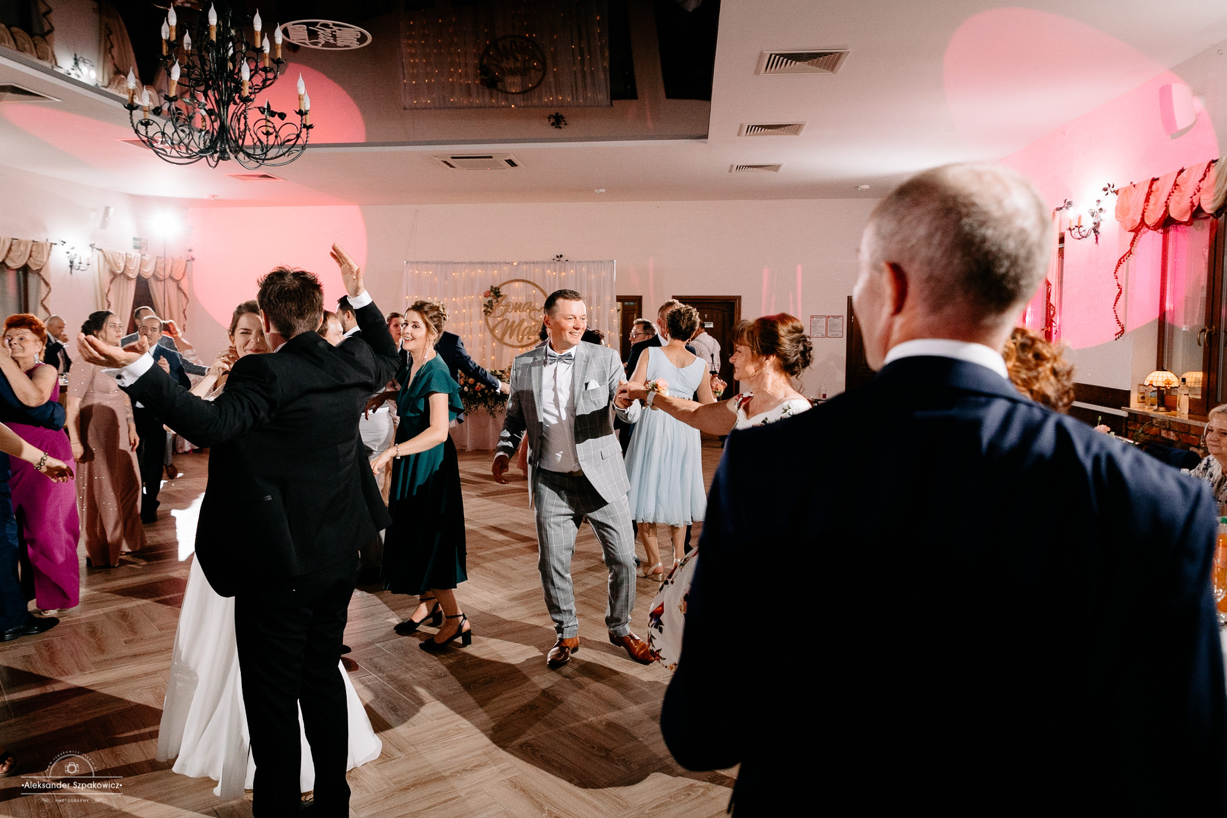 Impreza & Wesele • [ Szpakowicz-studio.pl ]. Fotograf Ślubny Warszawa - Sesje Biznesowe Rodzinne Eventy