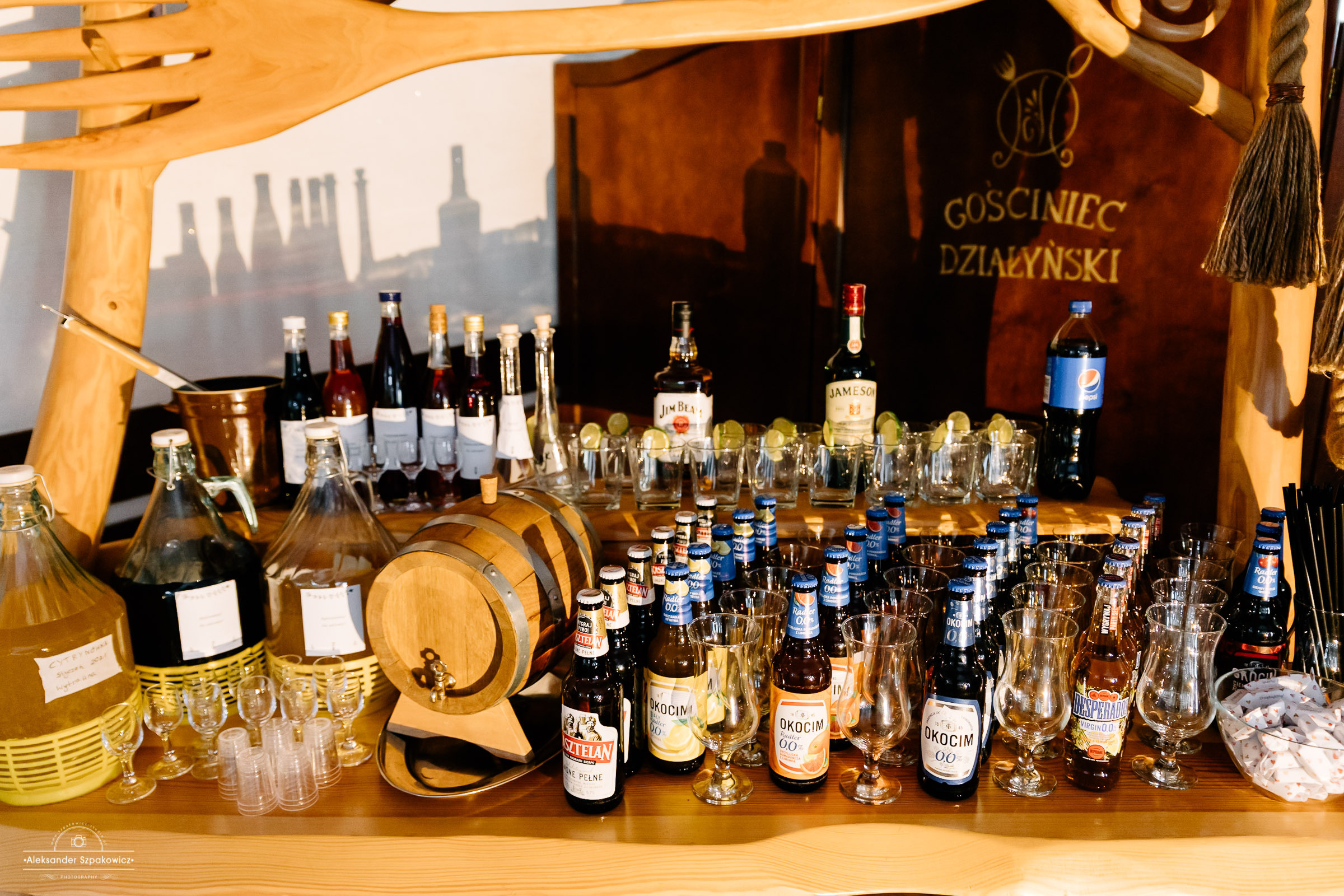 Impreza & Wesele • [ Szpakowicz-studio.pl ]. Fotograf Ślubny Warszawa - Sesje Biznesowe Rodzinne Eventy