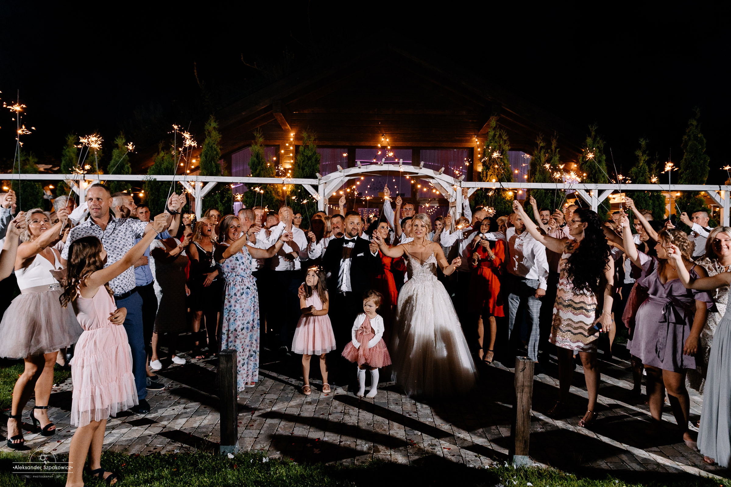 Impreza & Wesele • [ Szpakowicz-studio.pl ]. Fotograf Ślubny Warszawa - Sesje Biznesowe Rodzinne Eventy