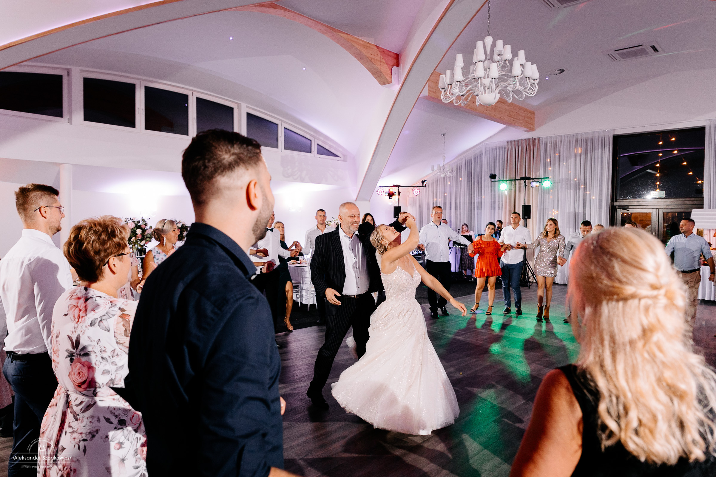 Impreza & Wesele • [ Szpakowicz-studio.pl ]. Fotograf Ślubny Warszawa - Sesje Biznesowe Rodzinne Eventy